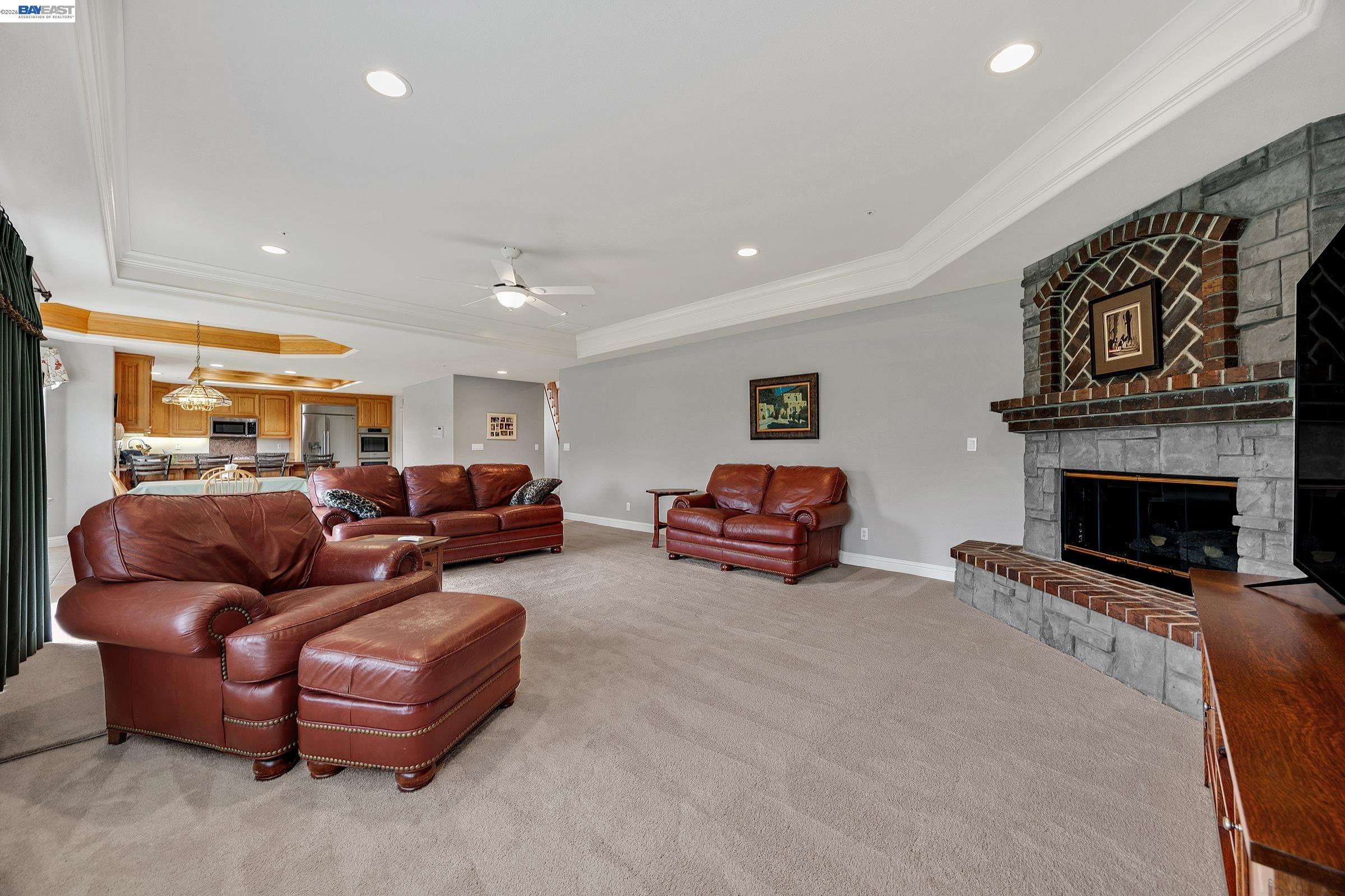 Detail Gallery Image 17 of 44 For 1680 Sorrento Pl, Livermore,  CA 94550 - 5 Beds | 3/1 Baths