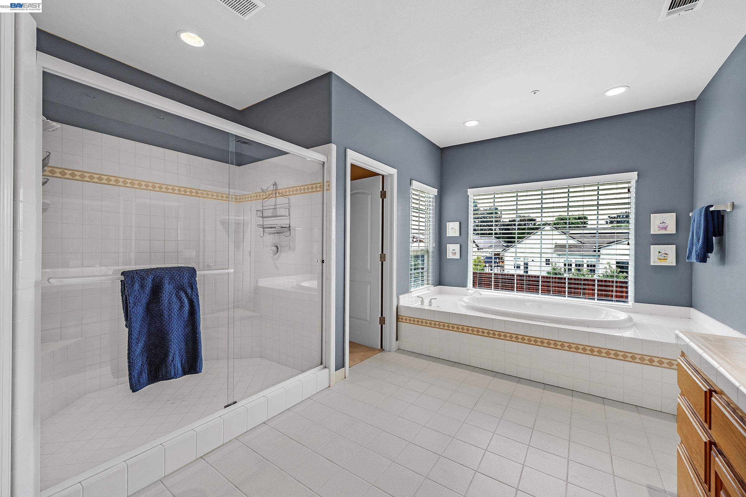 Detail Gallery Image 33 of 44 For 1680 Sorrento Pl, Livermore,  CA 94550 - 5 Beds | 3/1 Baths