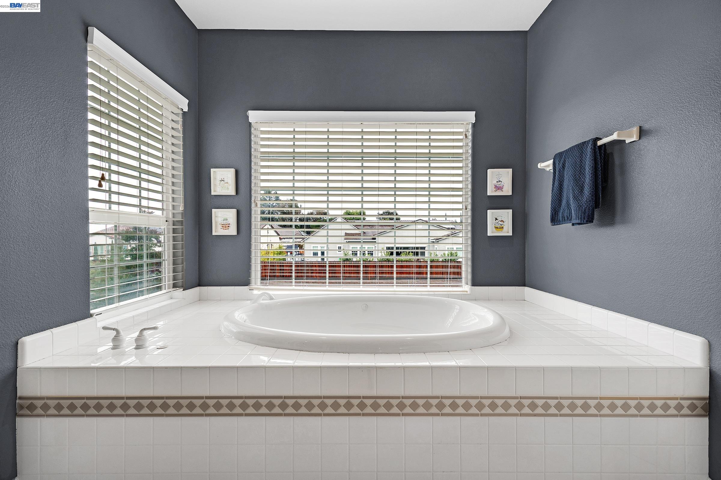 Detail Gallery Image 34 of 44 For 1680 Sorrento Pl, Livermore,  CA 94550 - 5 Beds | 3/1 Baths