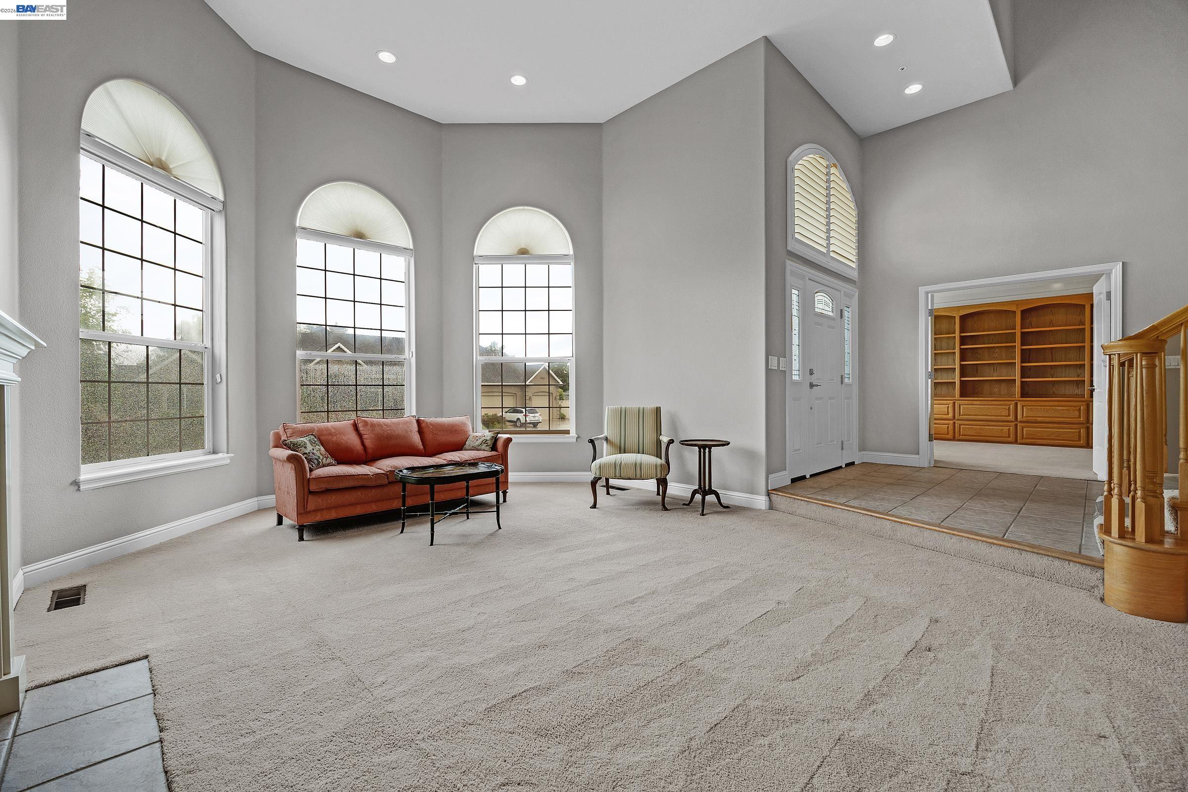 Detail Gallery Image 6 of 44 For 1680 Sorrento Pl, Livermore,  CA 94550 - 5 Beds | 3/1 Baths