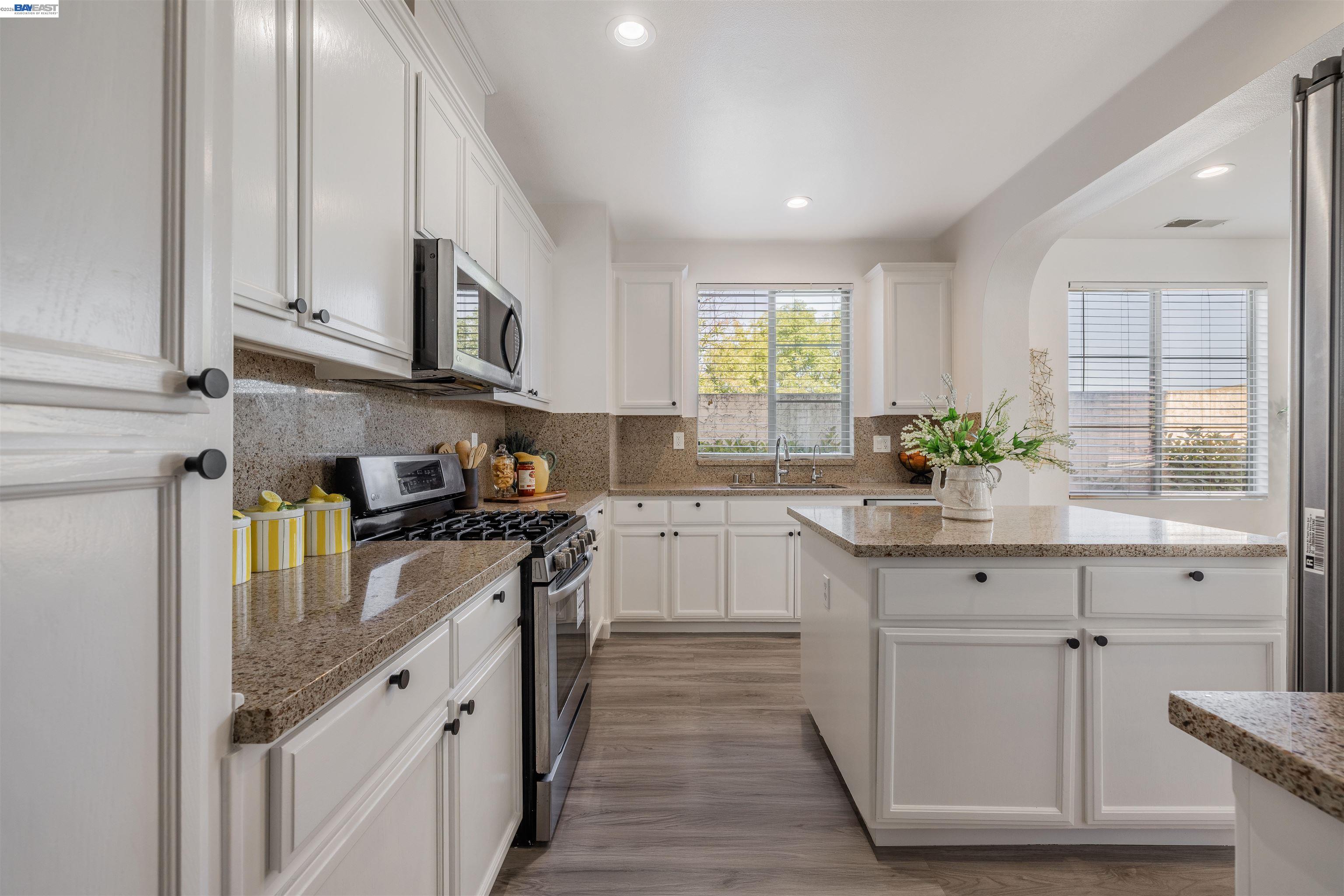 Photo #10: 41131891 Listing: Photo #10