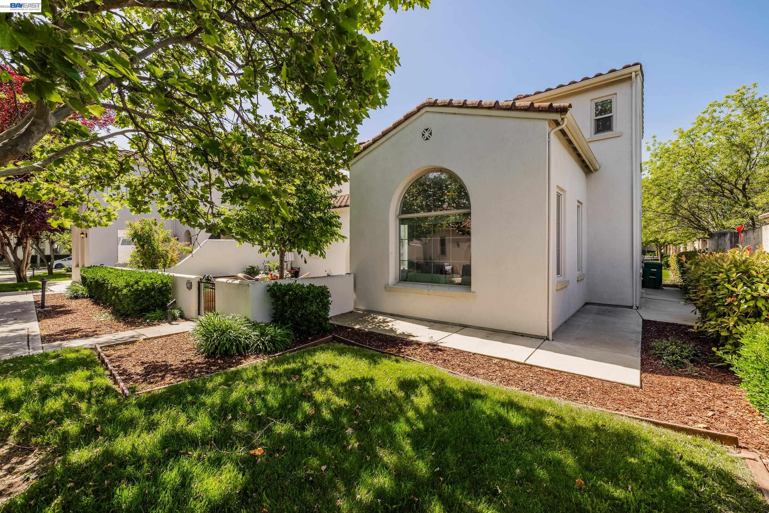 Photo #3: 41131891 Listing: Photo #3