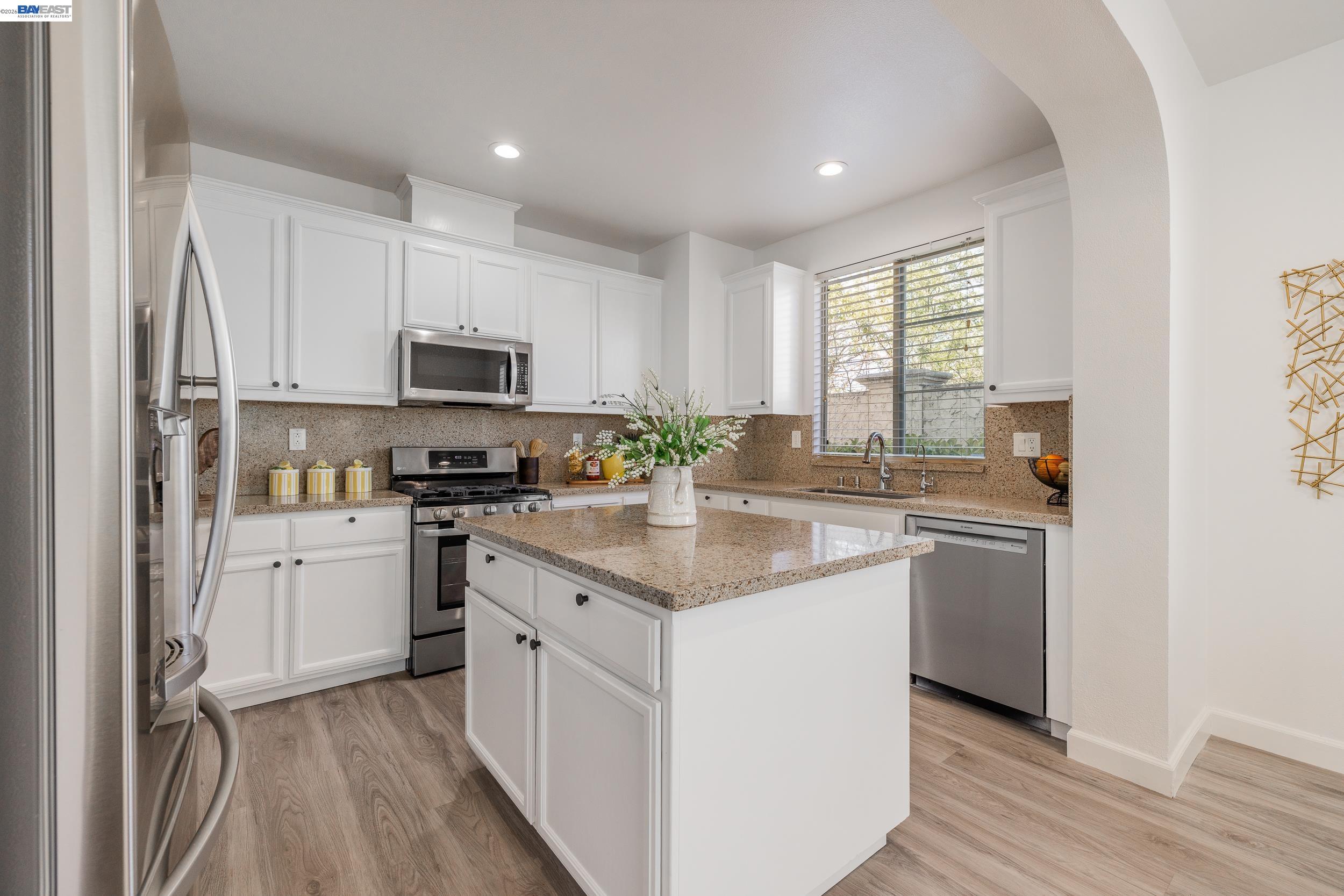 Photo #9: 41131891 Listing: Photo #9