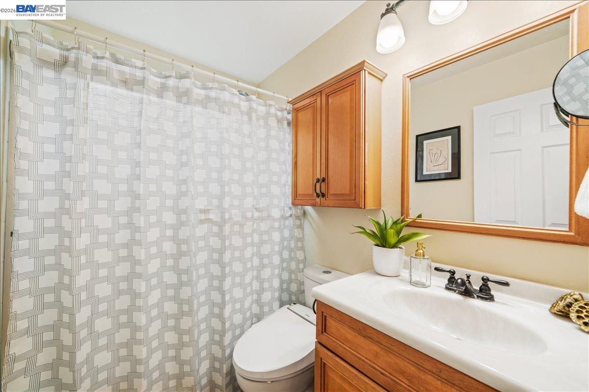 Detail Gallery Image 22 of 40 For 409 Alameda Dr, Livermore,  CA 94551 - 4 Beds | 2 Baths