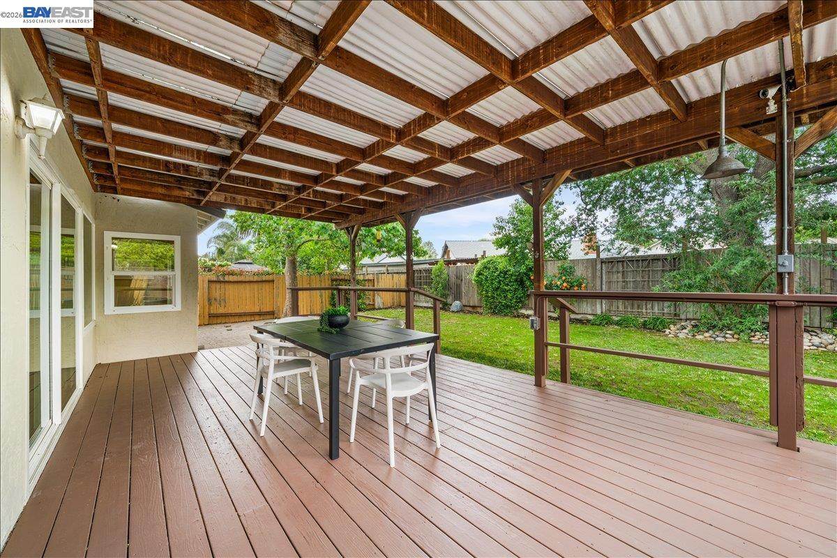 Detail Gallery Image 33 of 40 For 409 Alameda Dr, Livermore,  CA 94551 - 4 Beds | 2 Baths