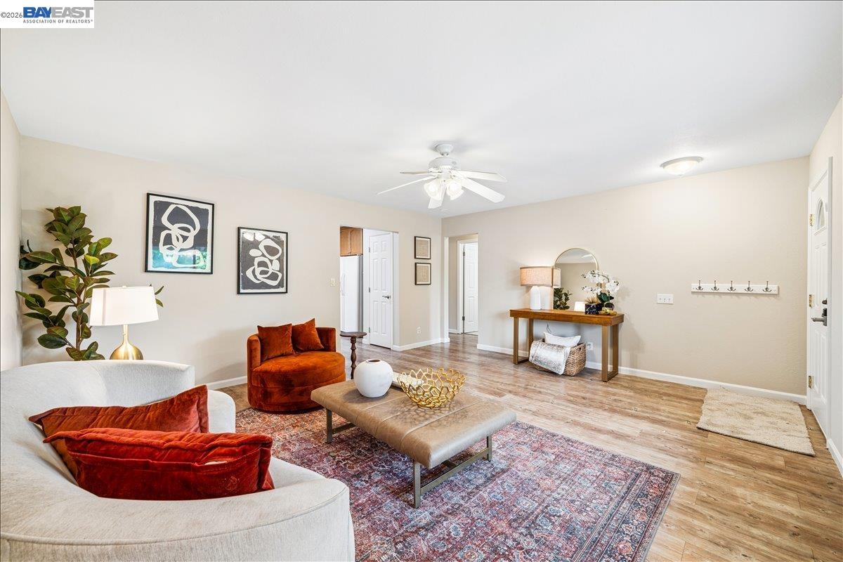 Detail Gallery Image 5 of 40 For 409 Alameda Dr, Livermore,  CA 94551 - 4 Beds | 2 Baths