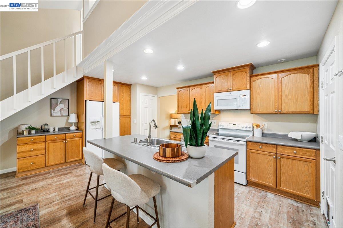 Detail Gallery Image 7 of 40 For 409 Alameda Dr, Livermore,  CA 94551 - 4 Beds | 2 Baths