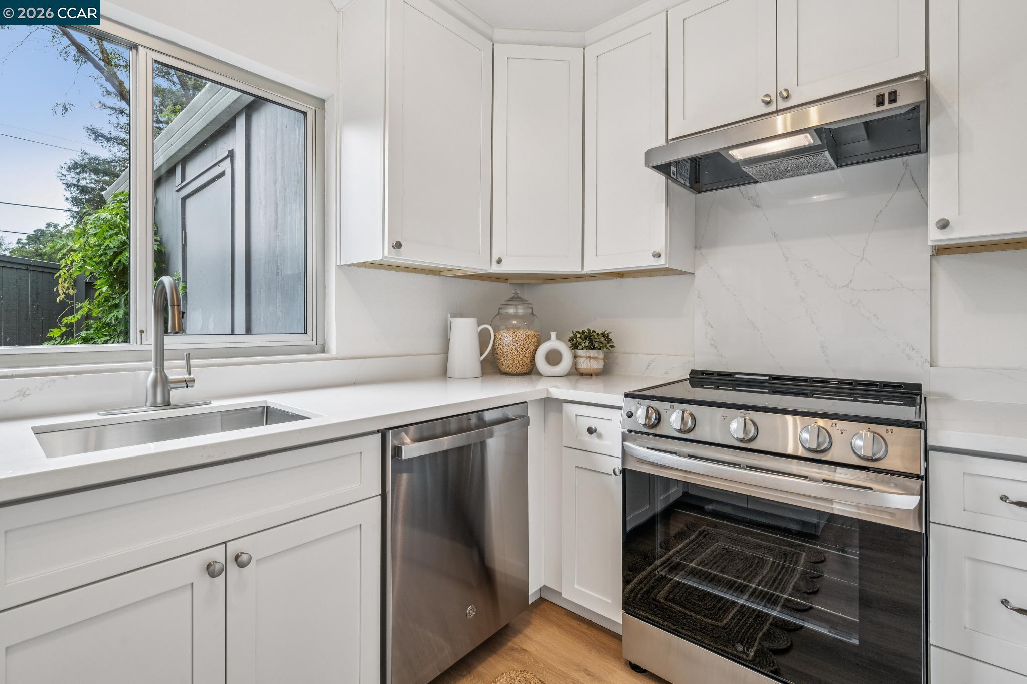 Photo #13: 41131897 Listing: Photo #13