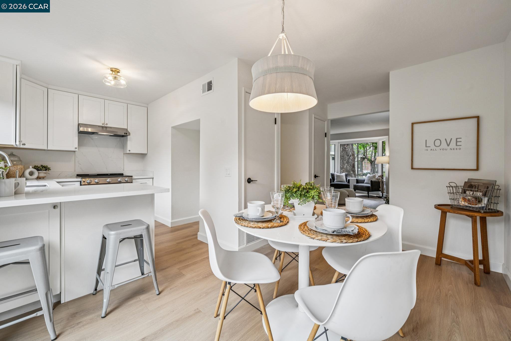 Photo #10: 41131897 Listing: Photo #10