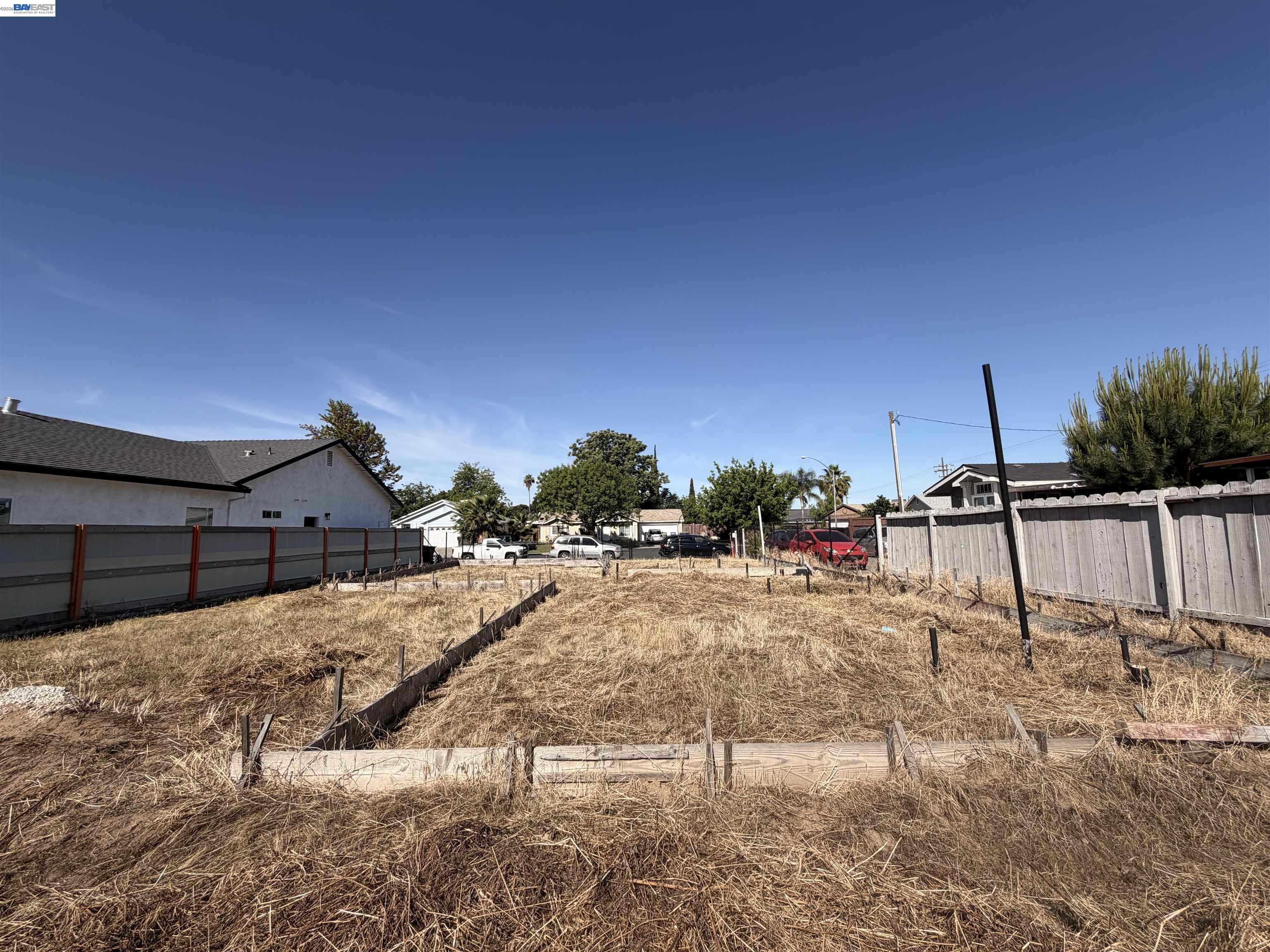 Detail Gallery Image 5 of 11 For 410 Montague Ct, Modesto,  CA 95351 - – Beds | – Baths