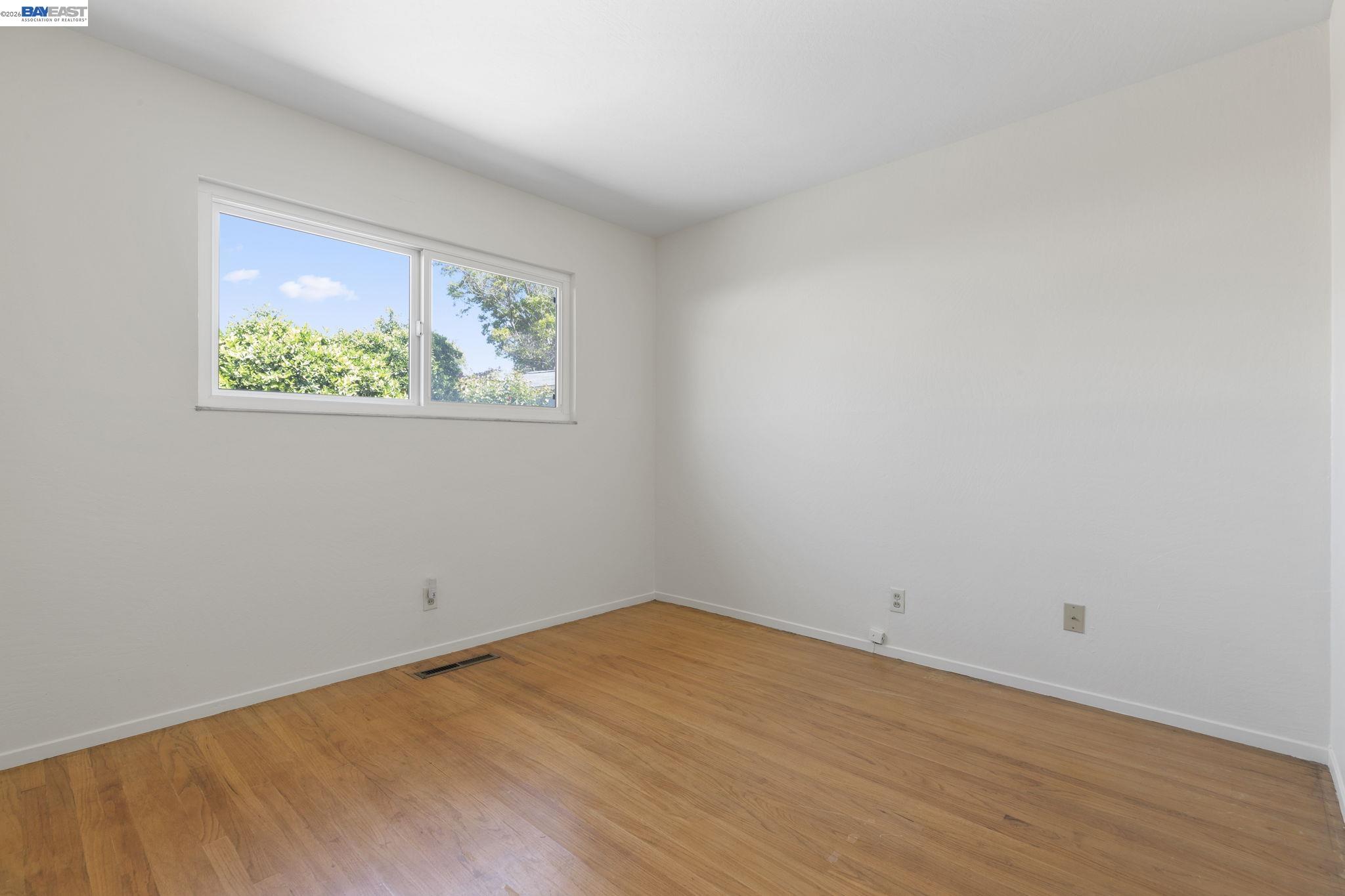 Detail Gallery Image 26 of 46 For 40272 Davis St, Fremont,  CA 94538 - 4 Beds | 2/1 Baths