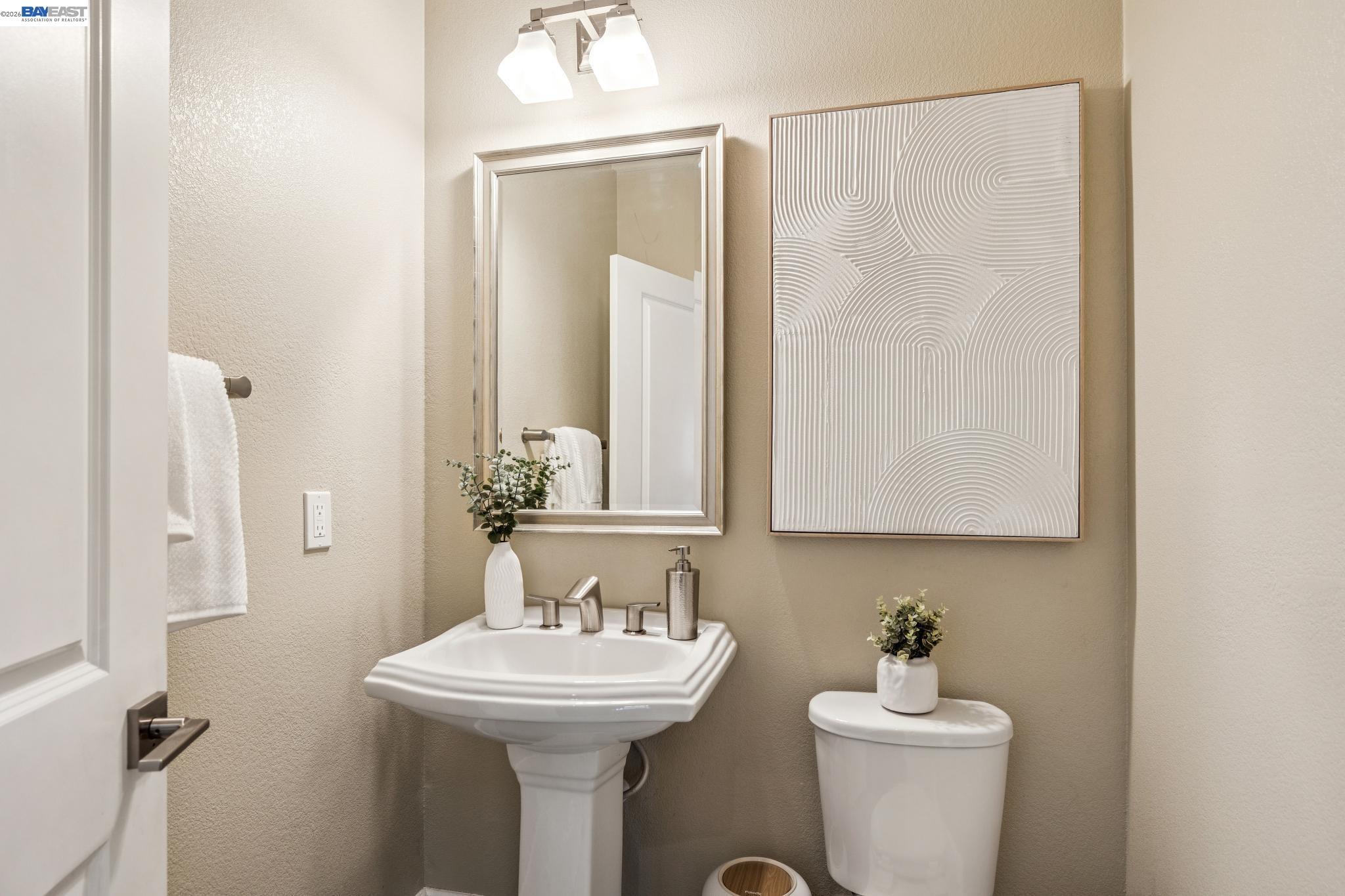 Detail Gallery Image 23 of 60 For 66 Adair Way, Hayward,  CA 94542 - 5 Beds | 5/1 Baths