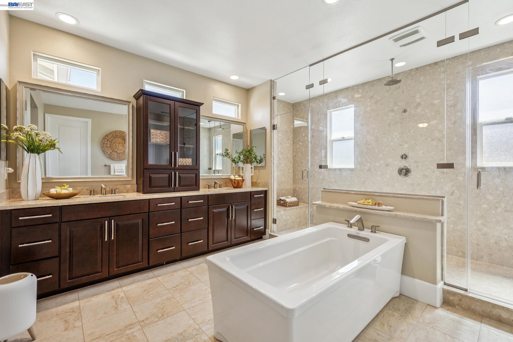 Detail Gallery Image 31 of 60 For 66 Adair Way, Hayward,  CA 94542 - 5 Beds | 5/1 Baths