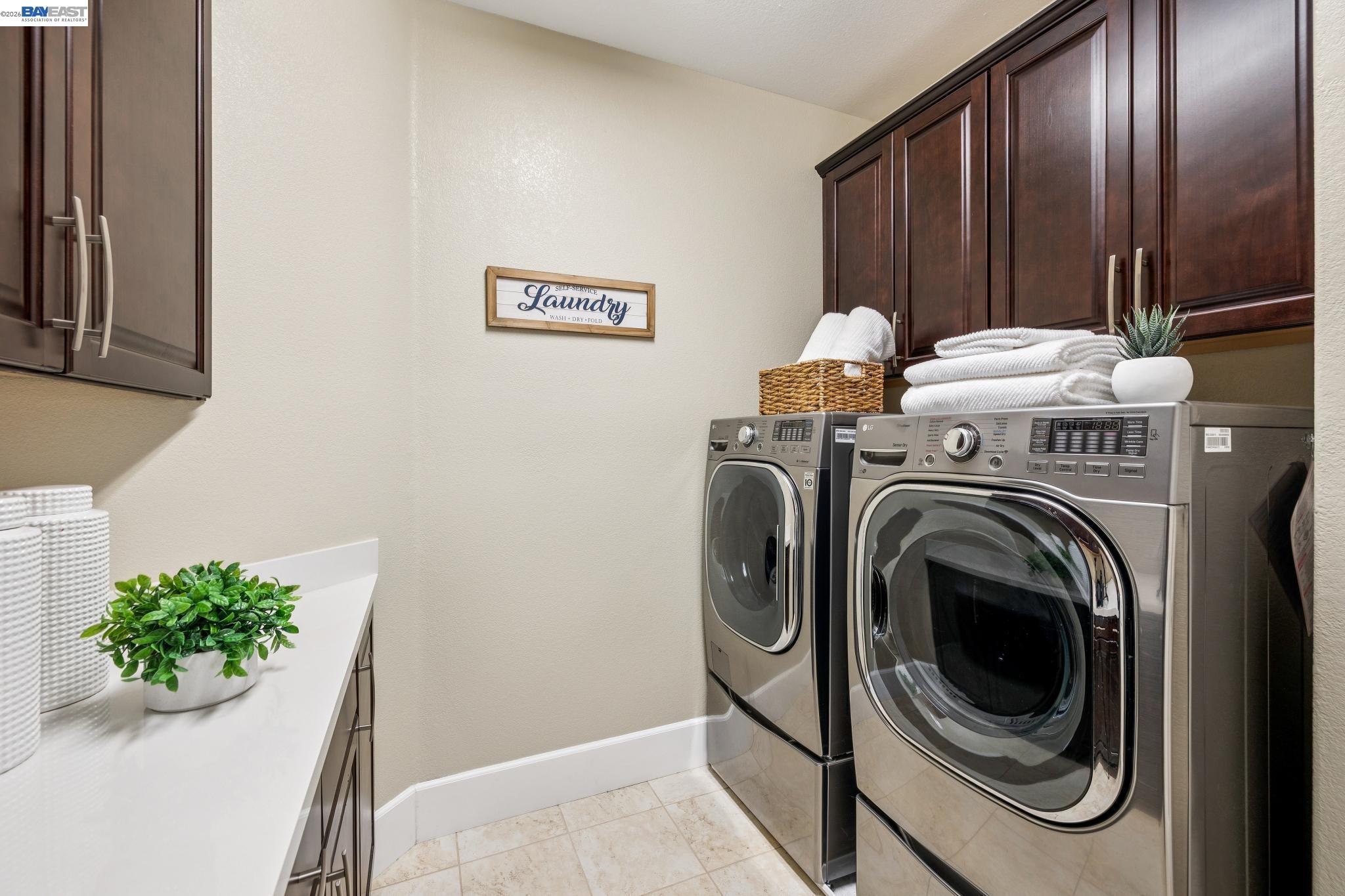 Detail Gallery Image 49 of 60 For 66 Adair Way, Hayward,  CA 94542 - 5 Beds | 5/1 Baths