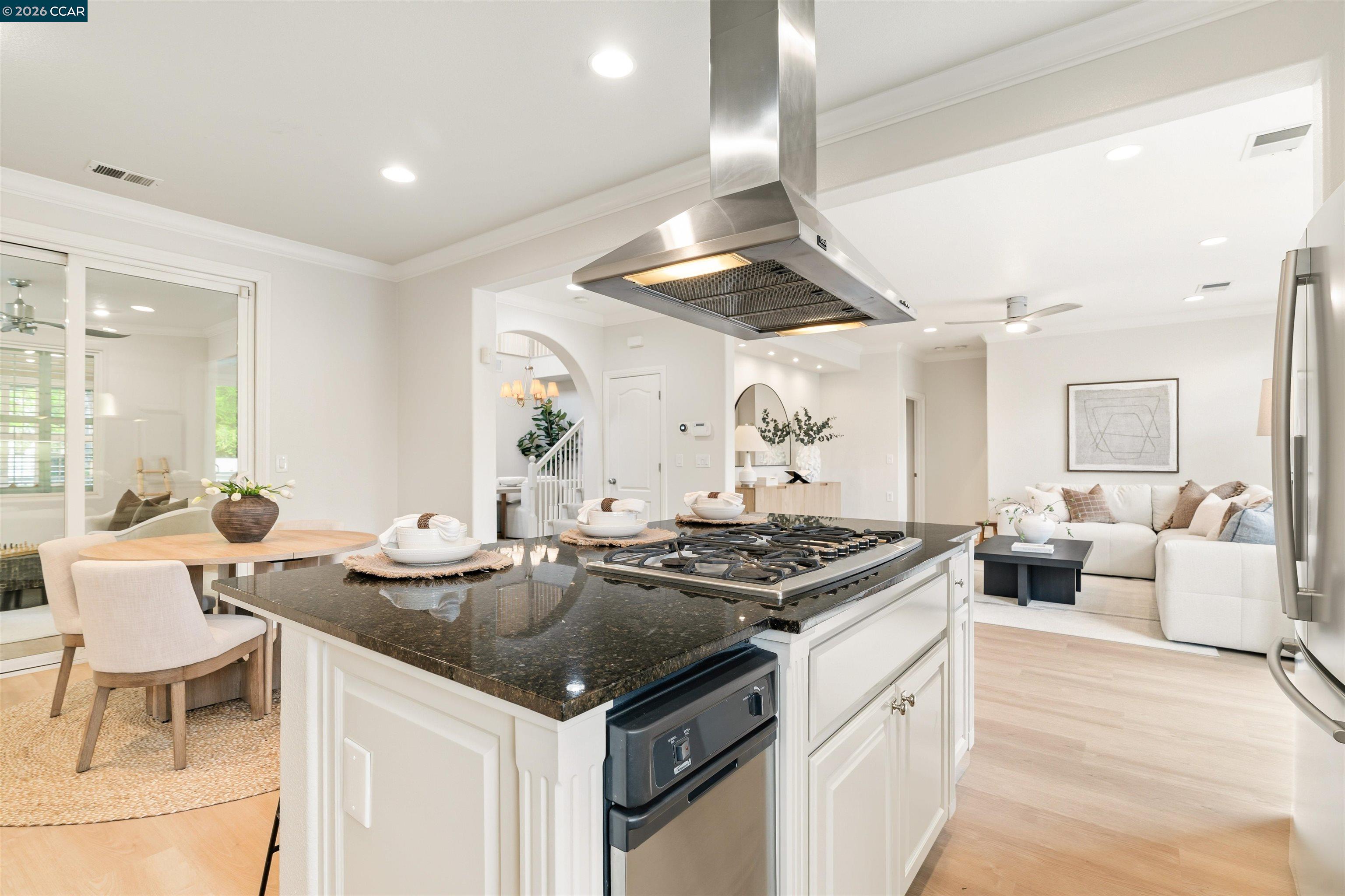 Detail Gallery Image 12 of 35 For 1926 Barossa Dr, San Ramon,  CA 94582 - 5 Beds | 3 Baths