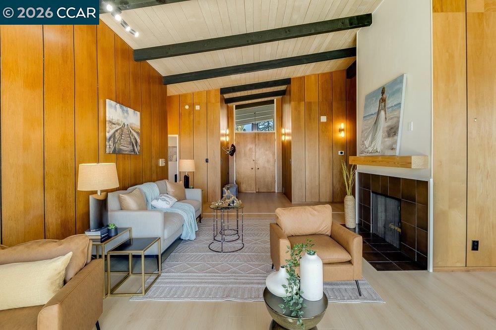 Detail Gallery Image 17 of 86 For 687 Sonoma Street, Richmond,  CA 94805 - 3 Beds | 2/1 Baths