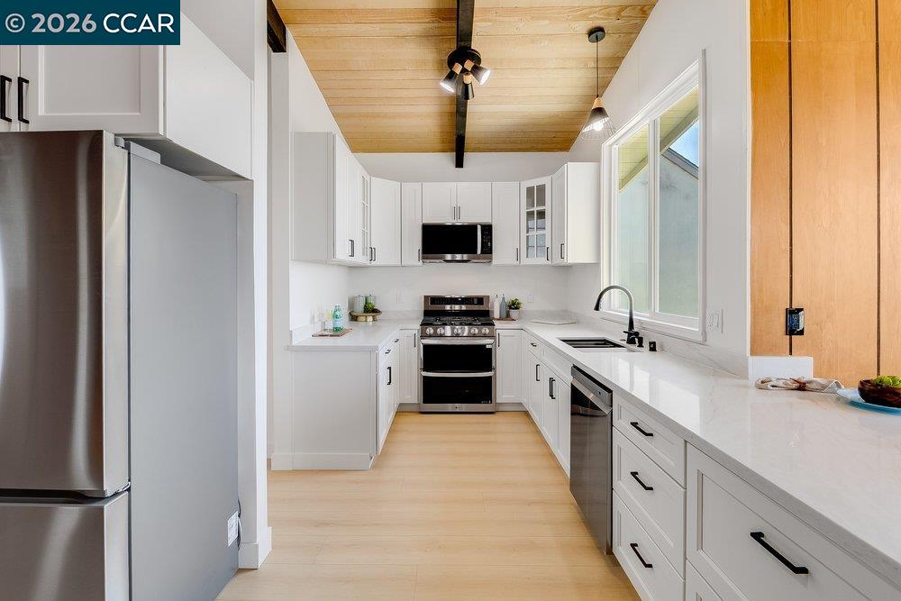 Detail Gallery Image 33 of 86 For 687 Sonoma Street, Richmond,  CA 94805 - 3 Beds | 2/1 Baths