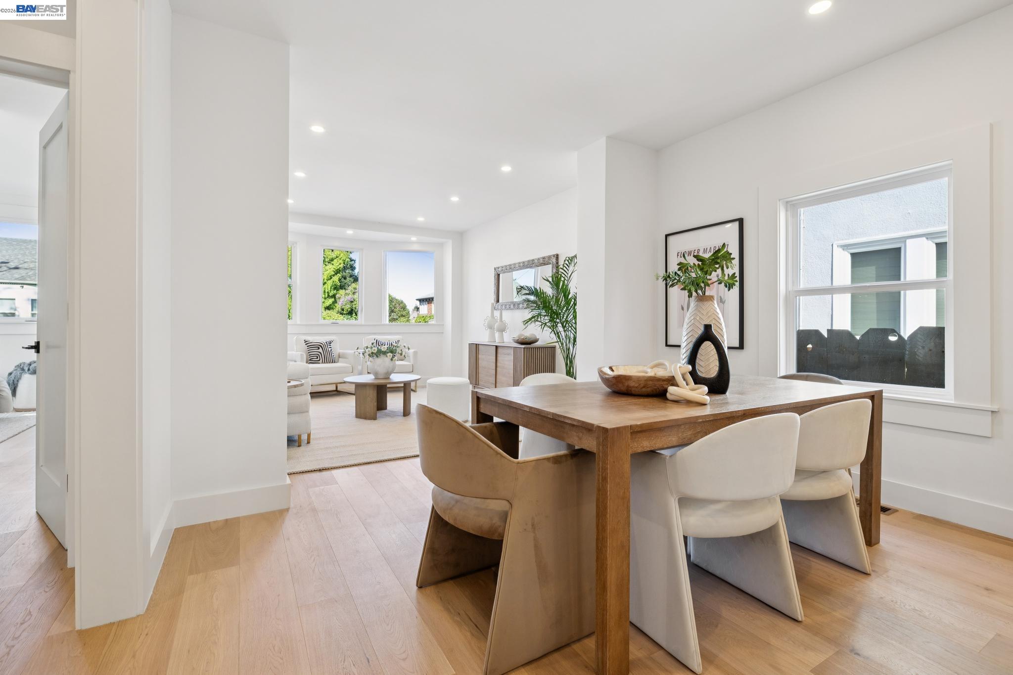 Detail Gallery Image 16 of 59 For 3031 Wheeler Street, Berkeley,  CA 94705 - 6 Beds | 5/2 Baths