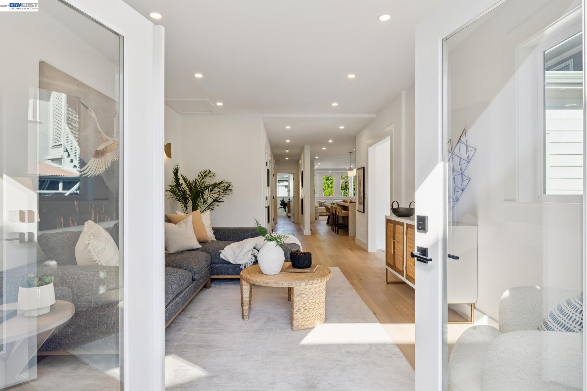 Detail Gallery Image 23 of 59 For 3031 Wheeler Street, Berkeley,  CA 94705 - 6 Beds | 5/2 Baths