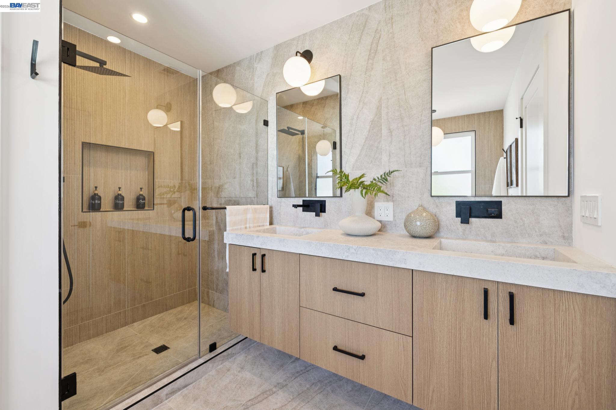 Detail Gallery Image 30 of 59 For 3031 Wheeler Street, Berkeley,  CA 94705 - 6 Beds | 5/2 Baths