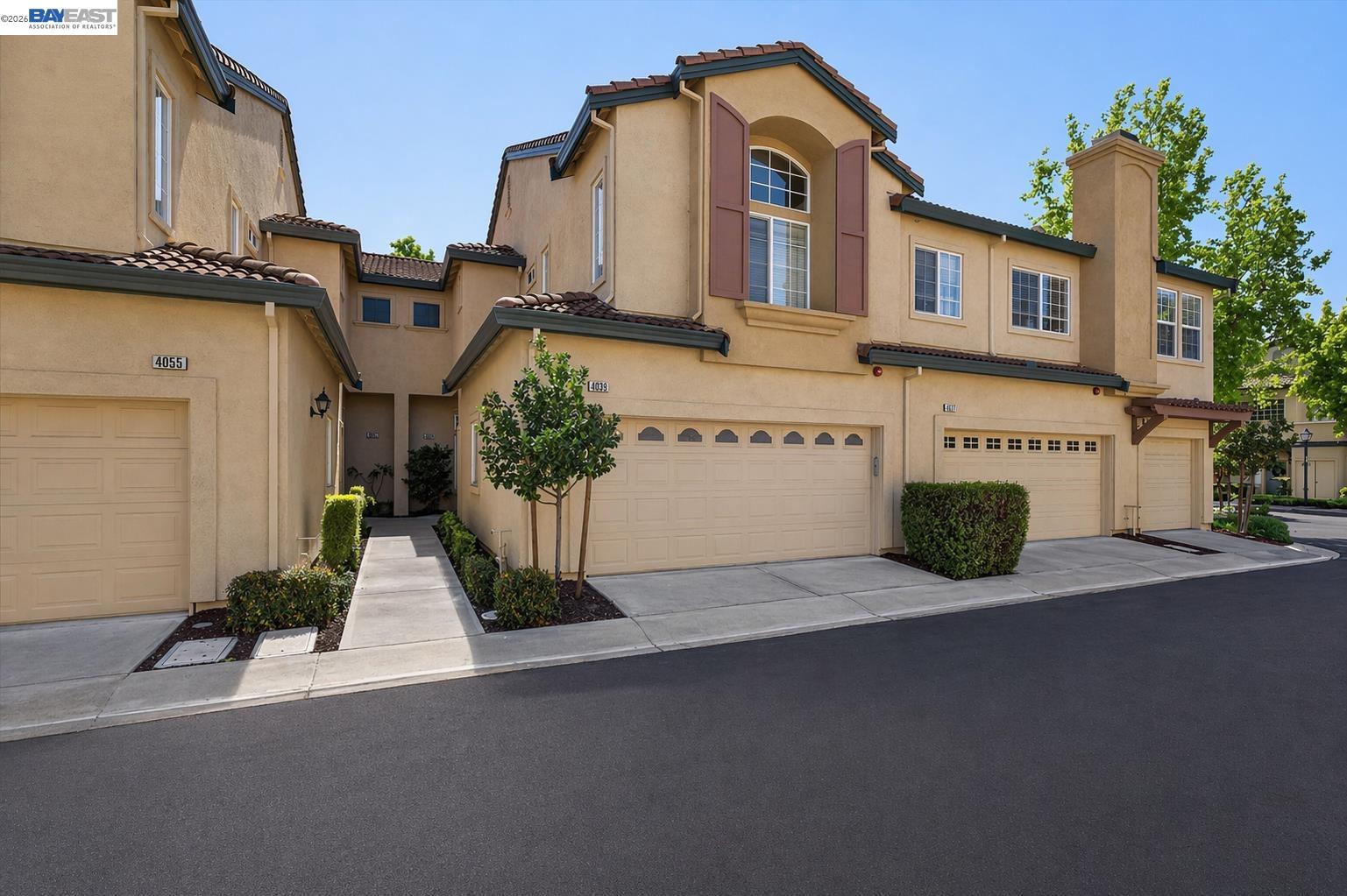 Photo #2: 41131918 Listing: Photo #2