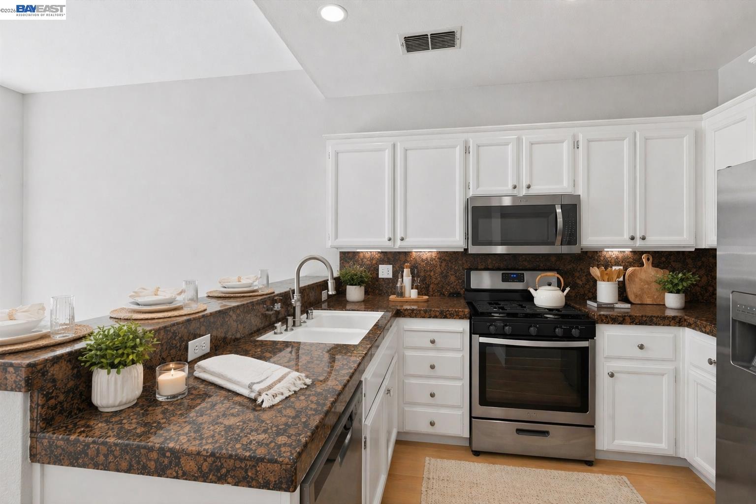 Photo #8: 41131918 Listing: Photo #8