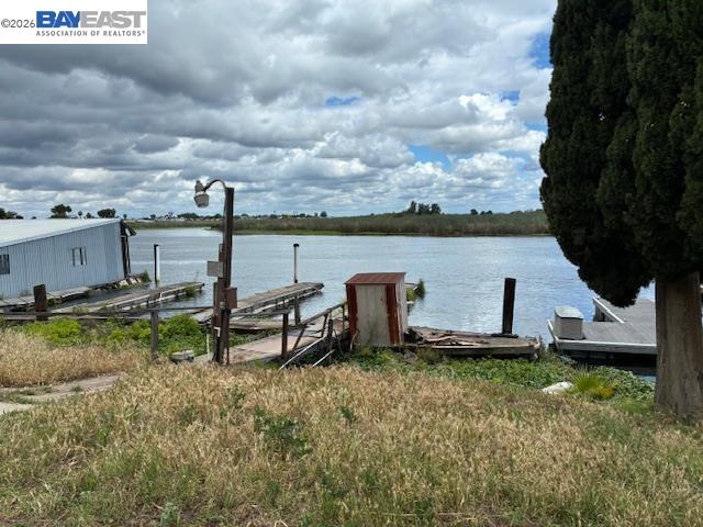 Detail Gallery Image 3 of 14 For 5614 Sandmound Blvd, Oakley,  CA 94561 - 3 Beds | 2 Baths