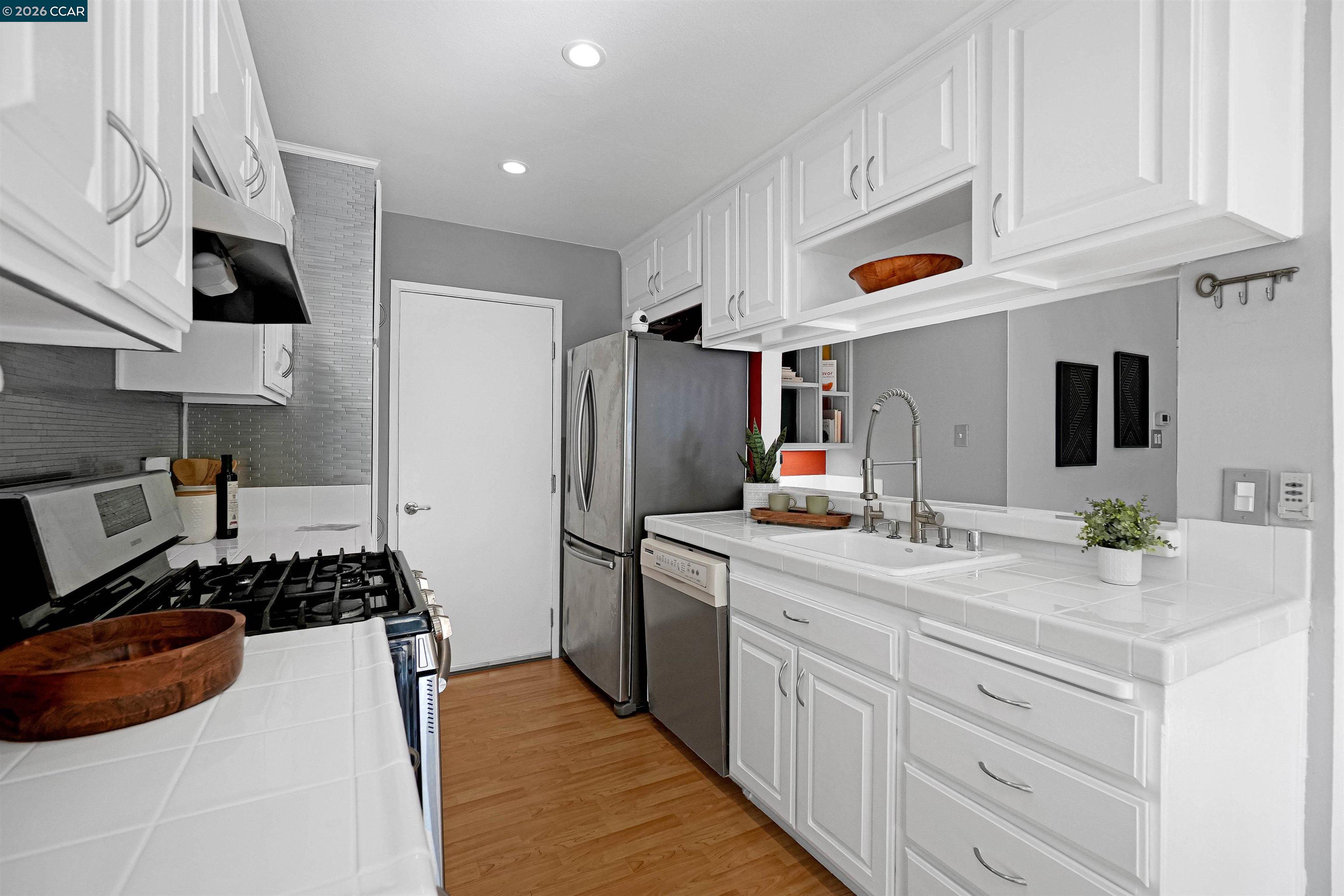 Photo #38: 41131924 Listing: Photo #38