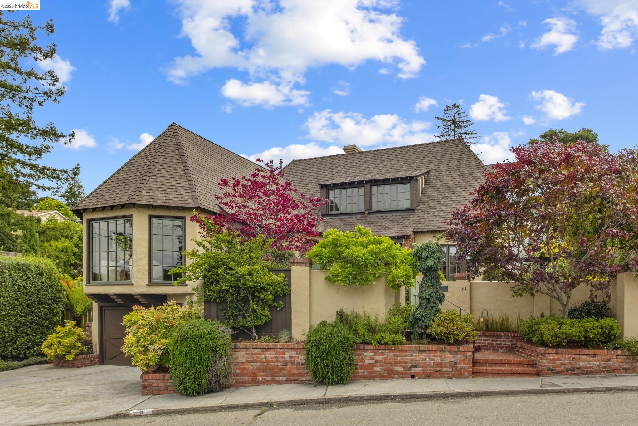 242 El Pueblo Pl, Clayton, CA, 94517