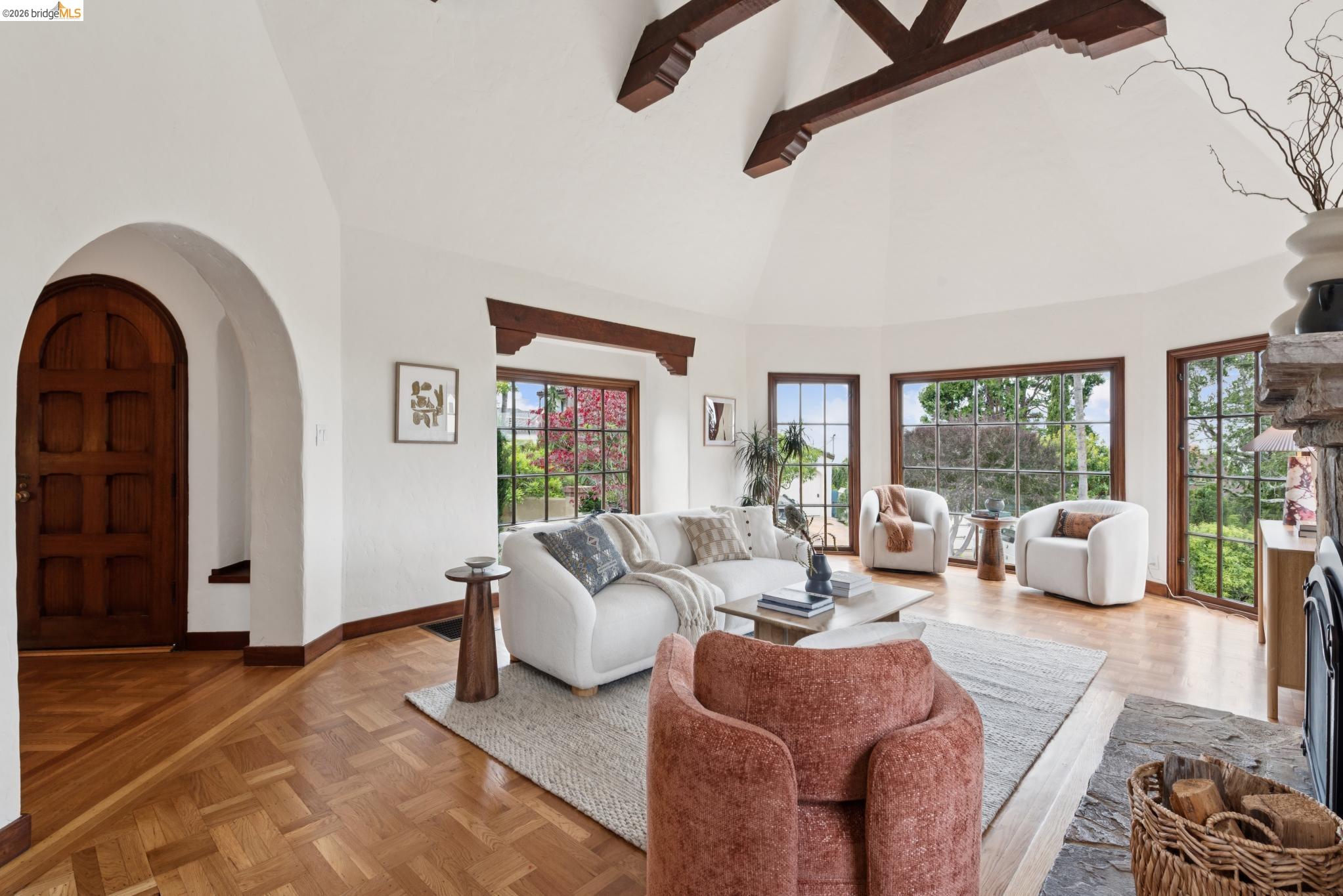 Detail Gallery Image 11 of 77 For 131 Montrose Rd, Berkeley,  CA 94707 - 4 Beds | 2 Baths