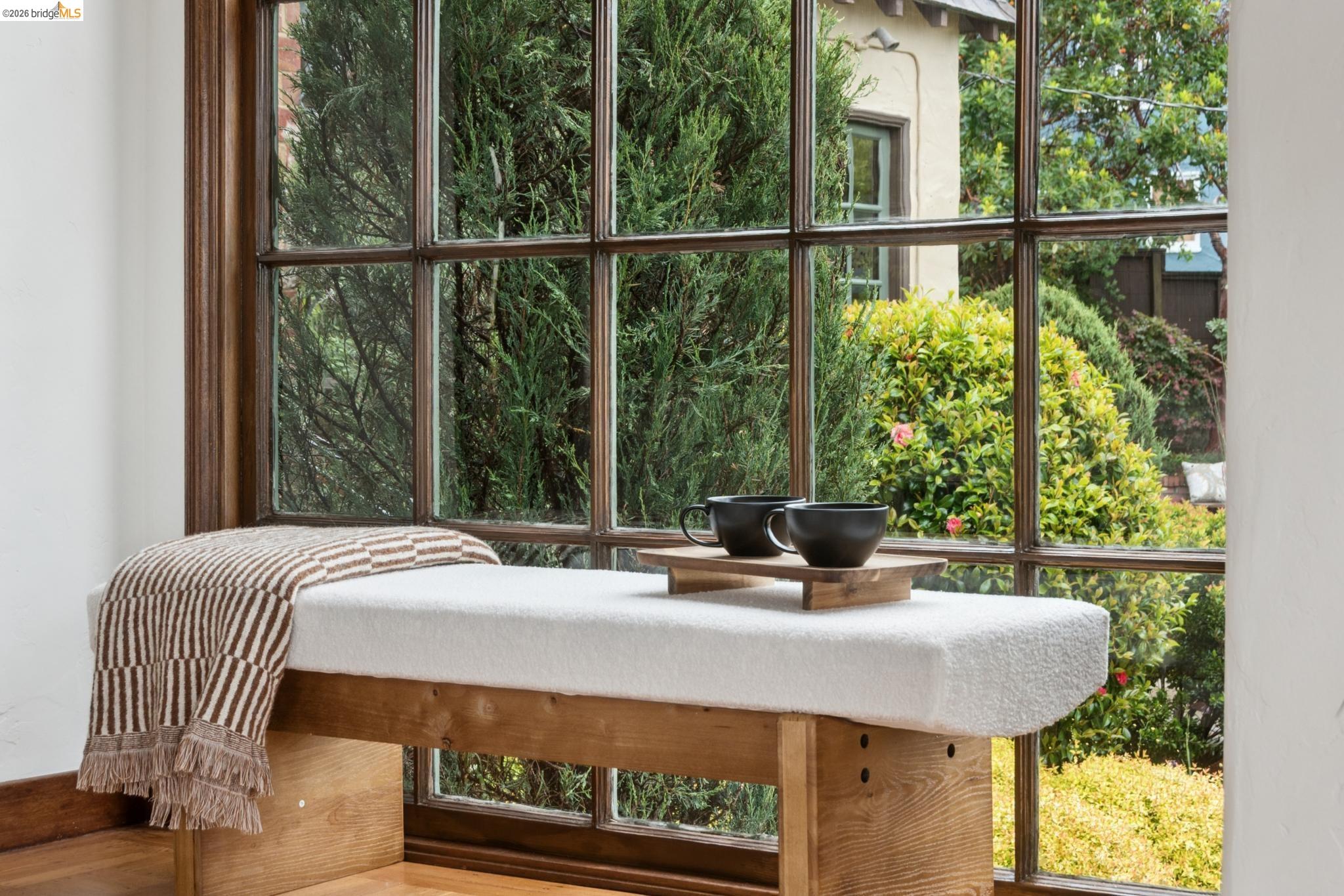 Detail Gallery Image 19 of 77 For 131 Montrose Rd, Berkeley,  CA 94707 - 4 Beds | 2 Baths