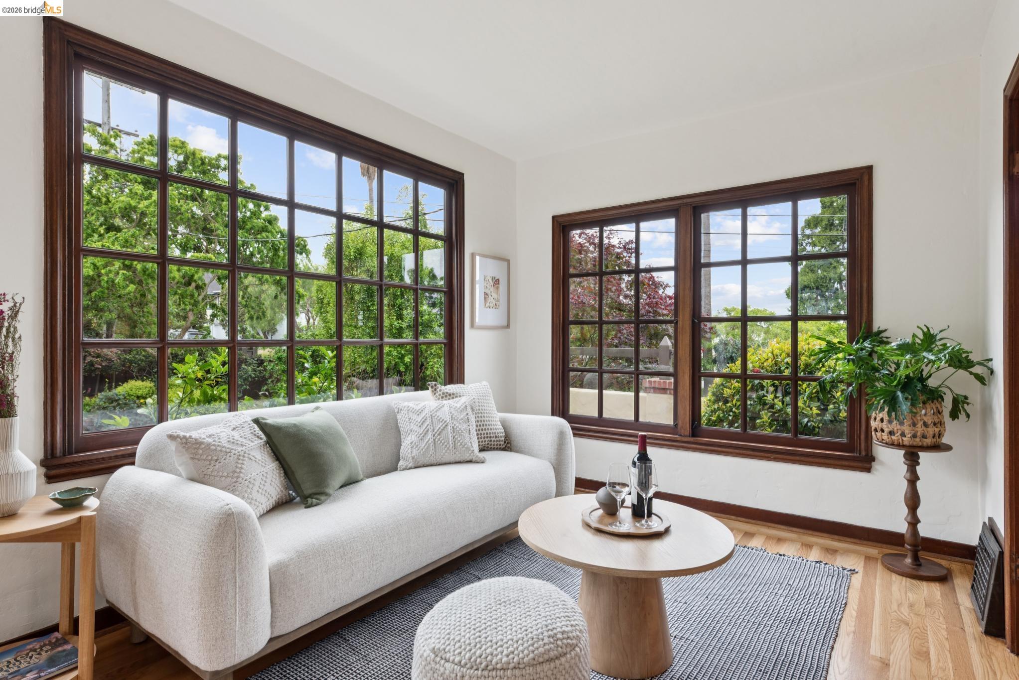 Detail Gallery Image 31 of 77 For 131 Montrose Rd, Berkeley,  CA 94707 - 4 Beds | 2 Baths