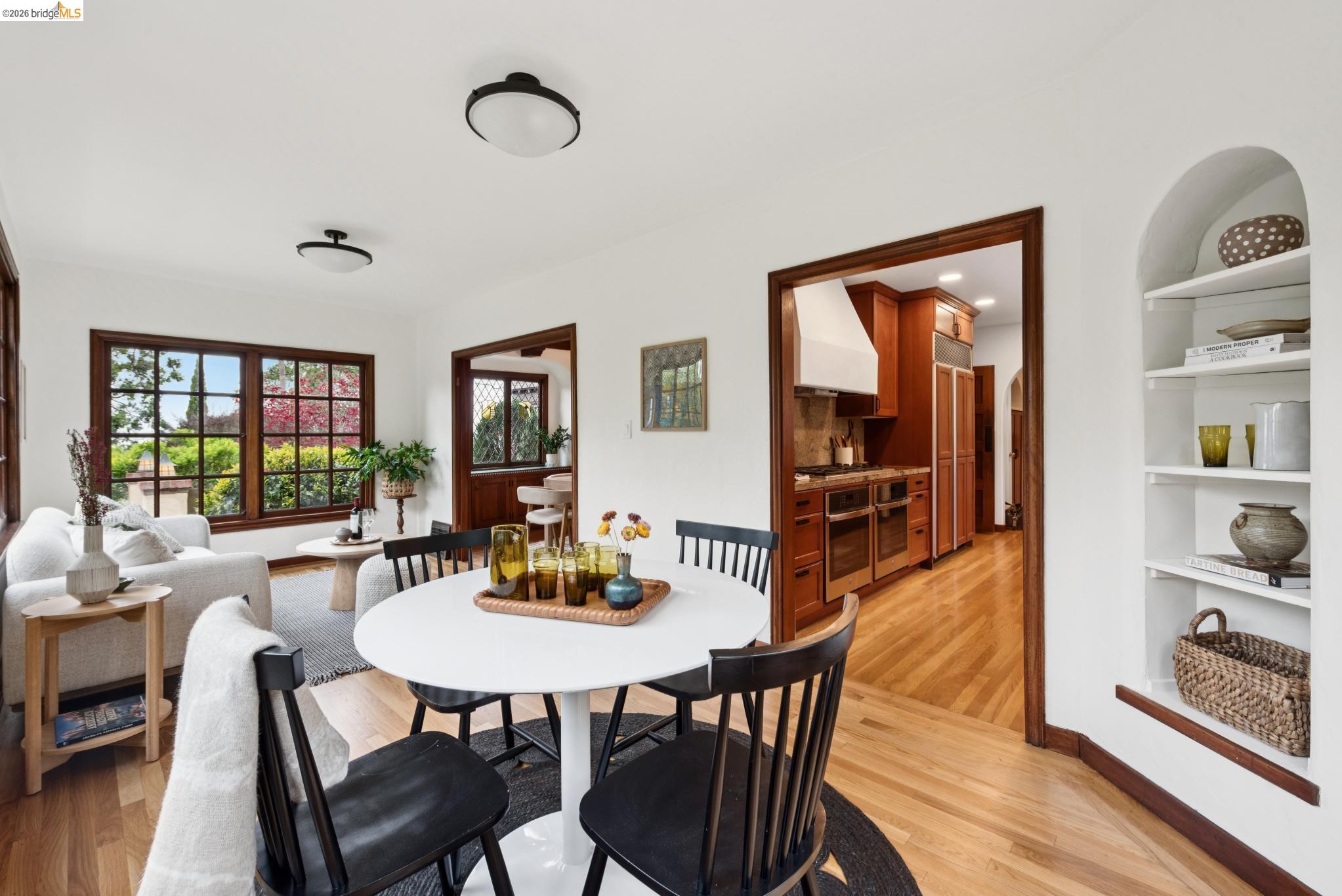 Detail Gallery Image 38 of 77 For 131 Montrose Rd, Berkeley,  CA 94707 - 4 Beds | 2 Baths