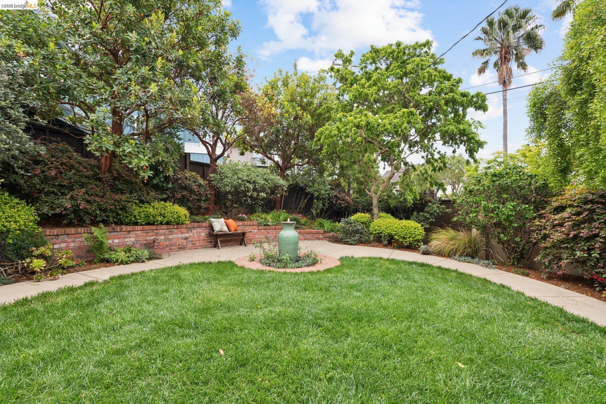 Detail Gallery Image 74 of 77 For 131 Montrose Rd, Berkeley,  CA 94707 - 4 Beds | 2 Baths