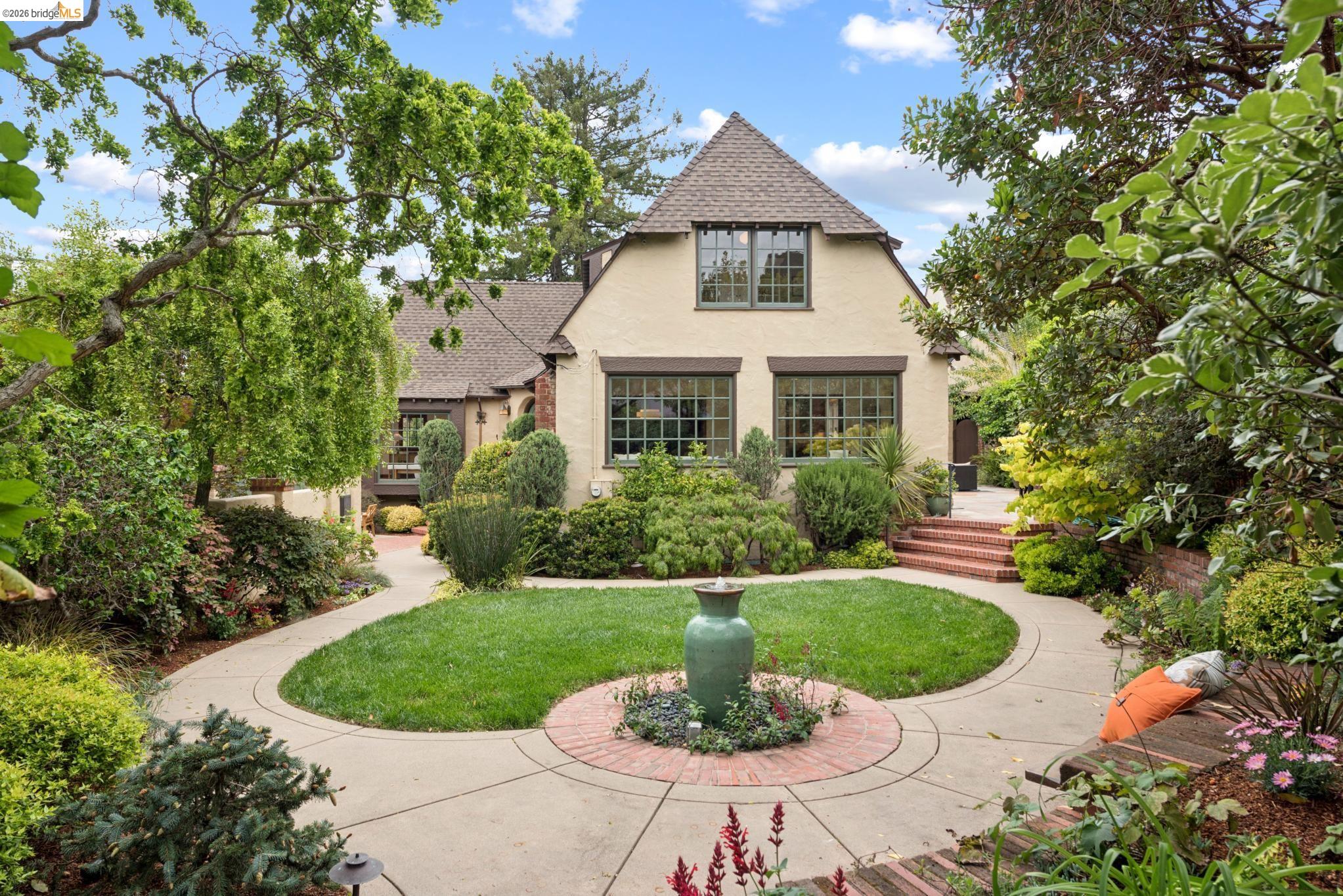 Detail Gallery Image 76 of 77 For 131 Montrose Rd, Berkeley,  CA 94707 - 4 Beds | 2 Baths