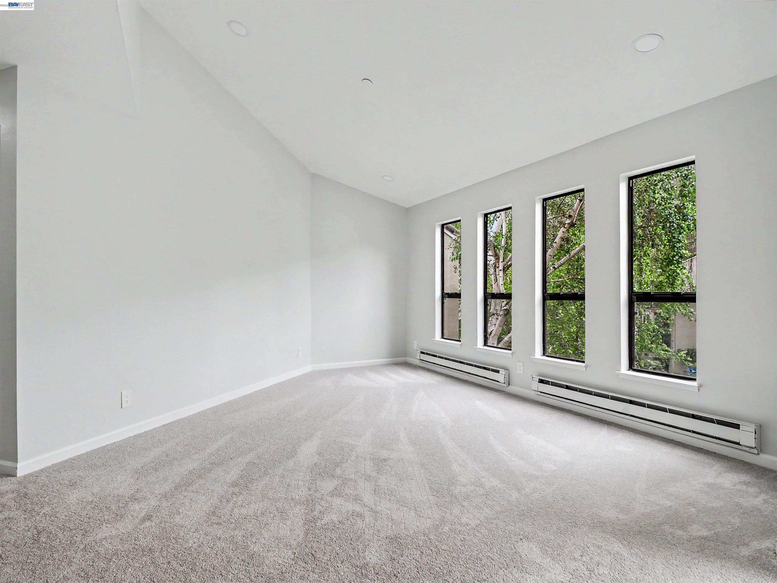 Detail Gallery Image 2 of 46 For 39450 Albany Cmn #X,  Fremont,  CA 94538 - 2 Beds | 1 Baths