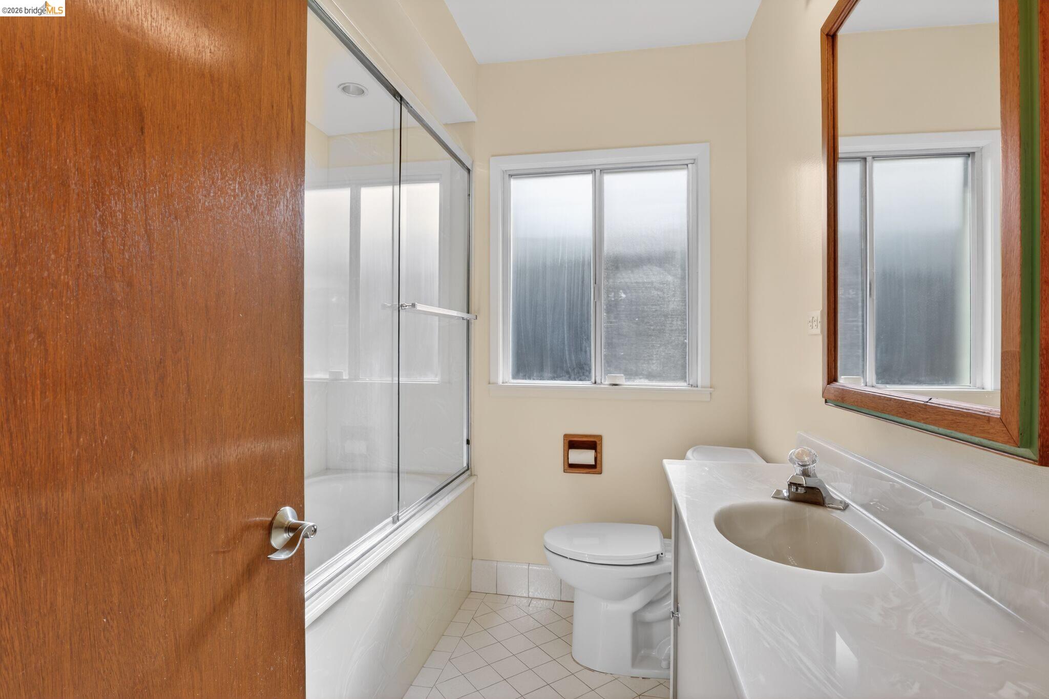 Detail Gallery Image 15 of 23 For 310 Melven, San Leandro,  CA 94577 - 3 Beds | 2 Baths