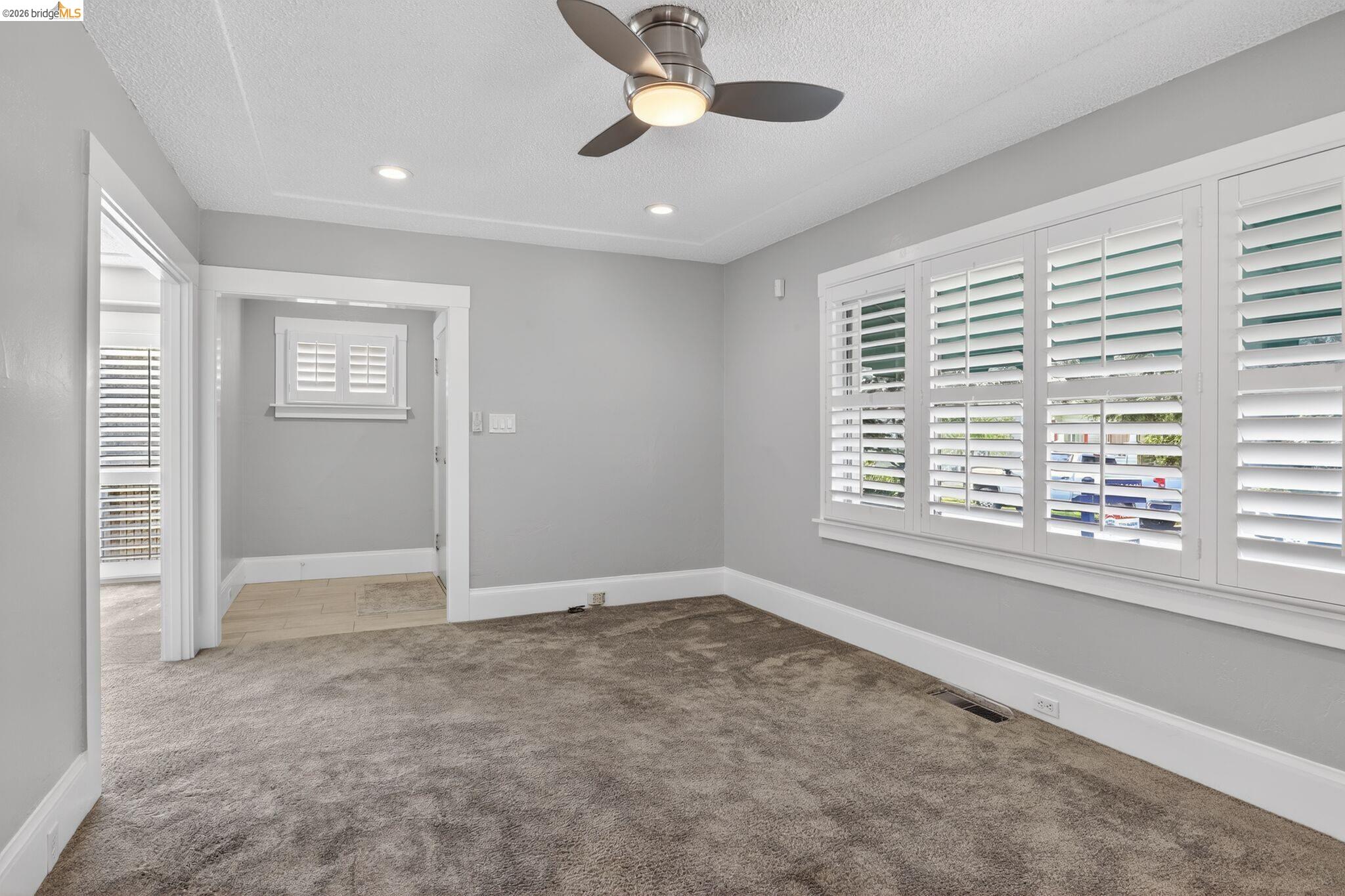 Detail Gallery Image 6 of 23 For 310 Melven, San Leandro,  CA 94577 - 3 Beds | 2 Baths