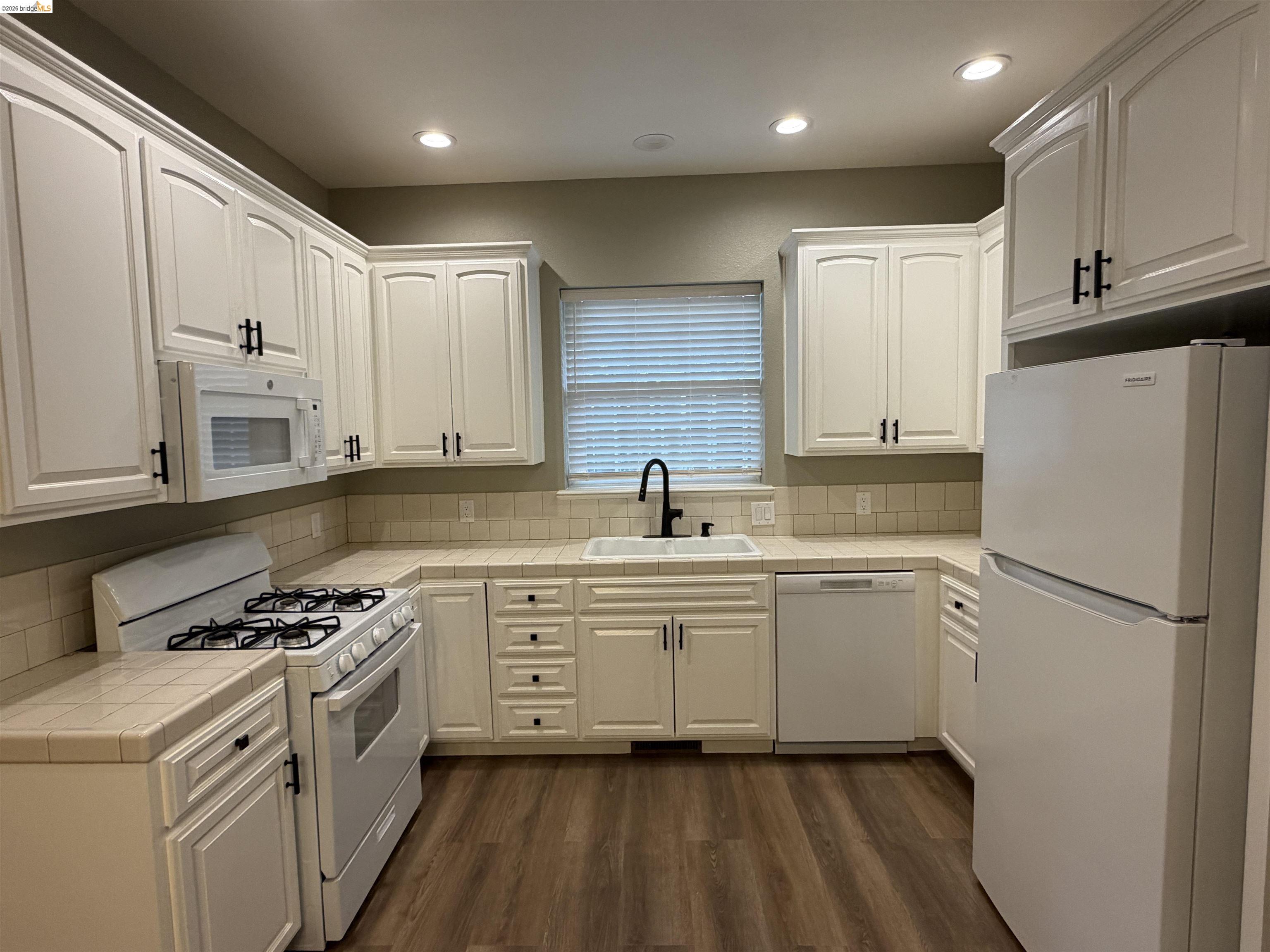 Detail Gallery Image 11 of 41 For 18471 Carter Street, Tuolumne,  CA 95379 - 3 Beds | 2 Baths