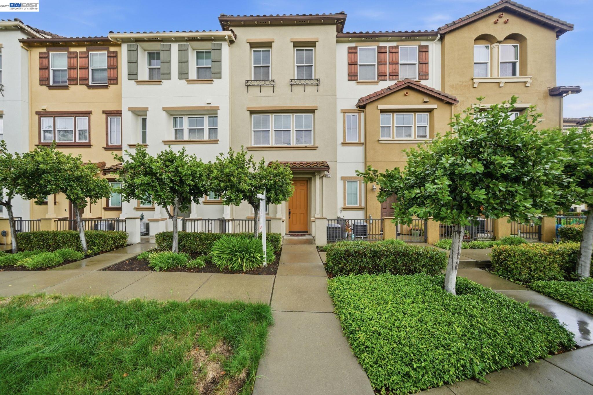 Front Image Thumbnail for BE41131933