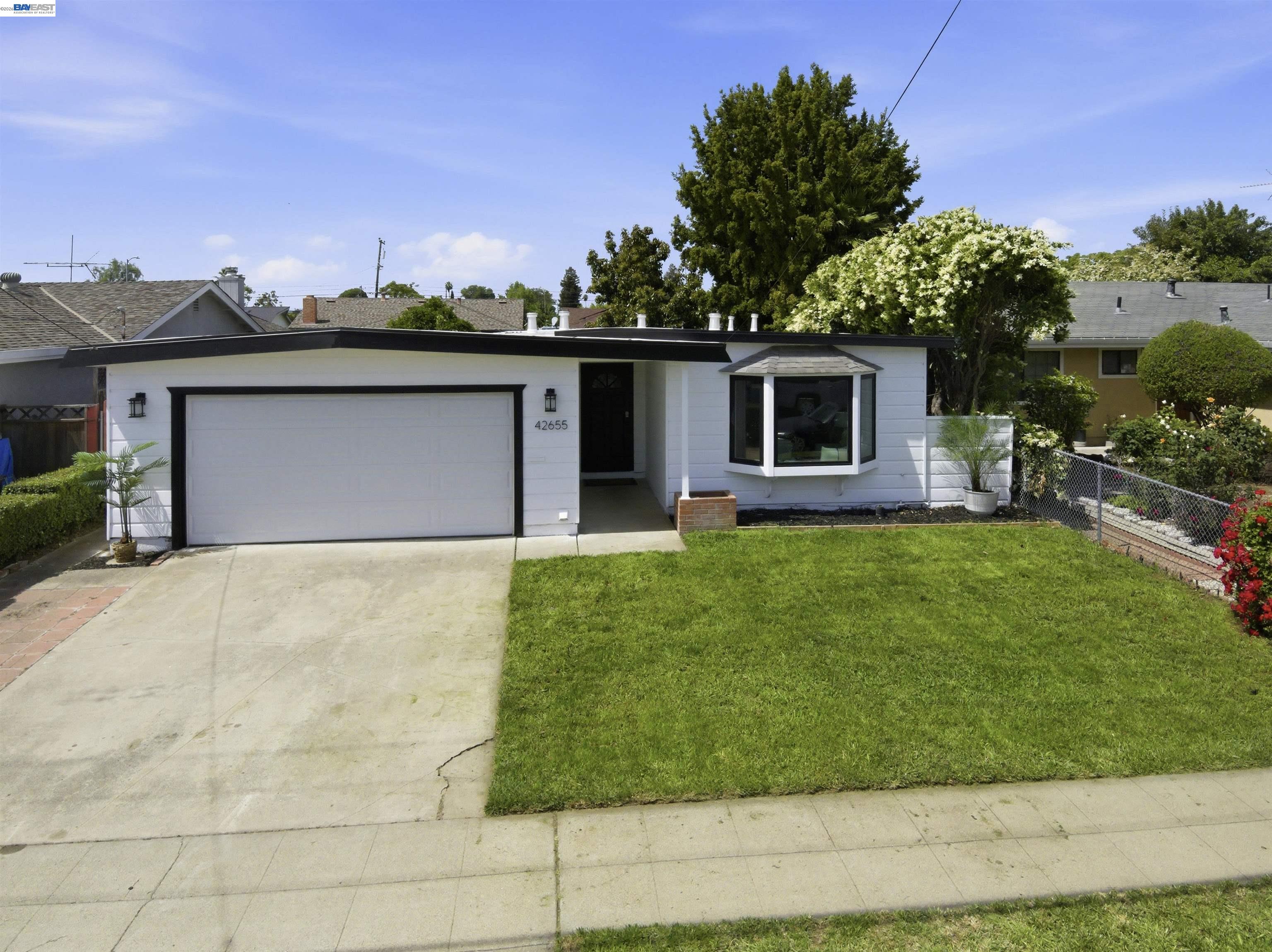 Detail Gallery Image 1 of 37 For 42655 Charleston Way, Fremont,  CA 94538 - 3 Beds | 2 Baths