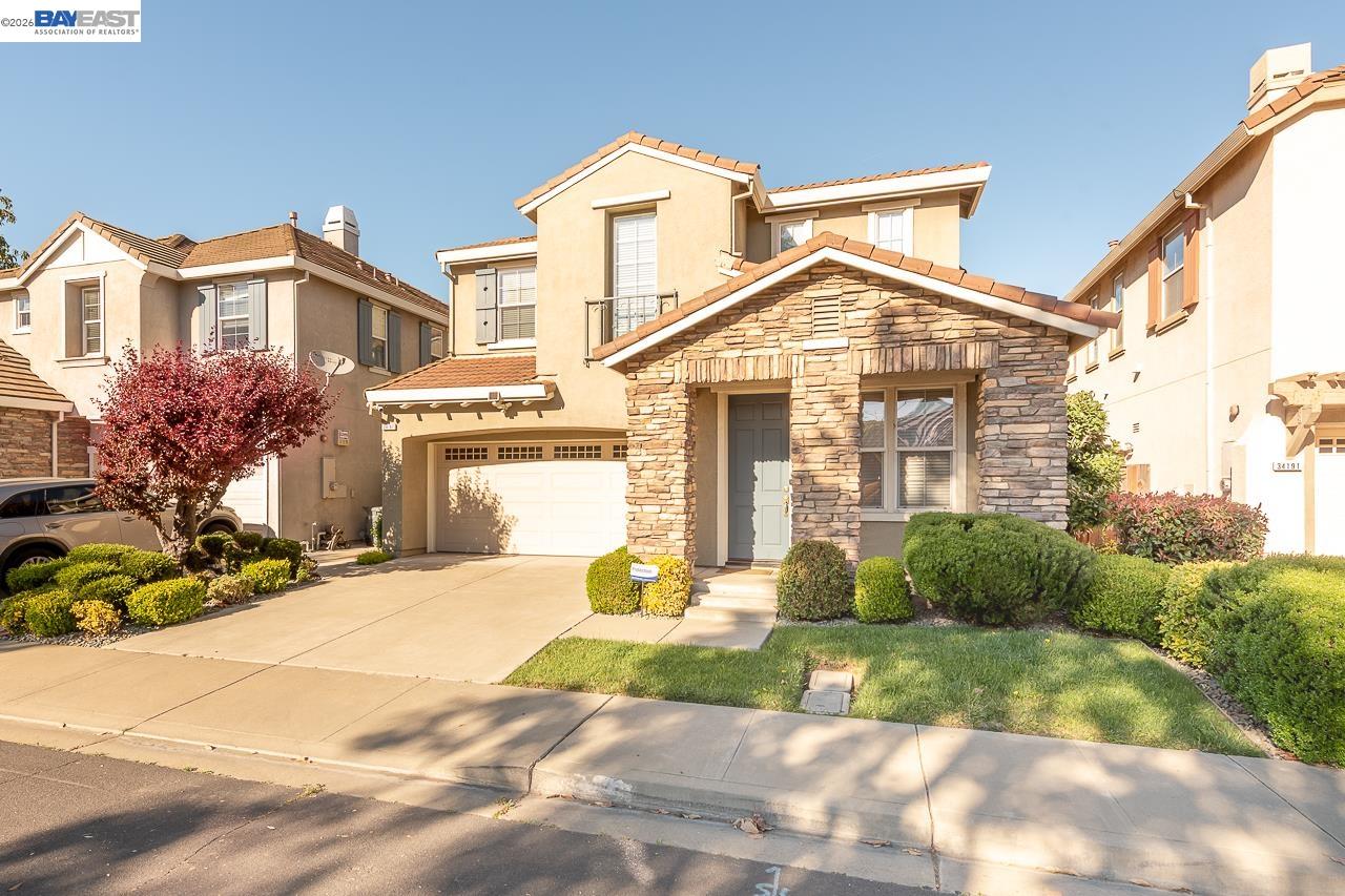 Detail Gallery Image 3 of 56 For 34187 Governo Dr, Union City,  CA 94587 - 4 Beds | 2/1 Baths