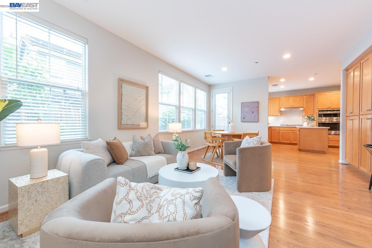 Detail Gallery Image 27 of 56 For 34187 Governo Dr, Union City,  CA 94587 - 4 Beds | 2/1 Baths