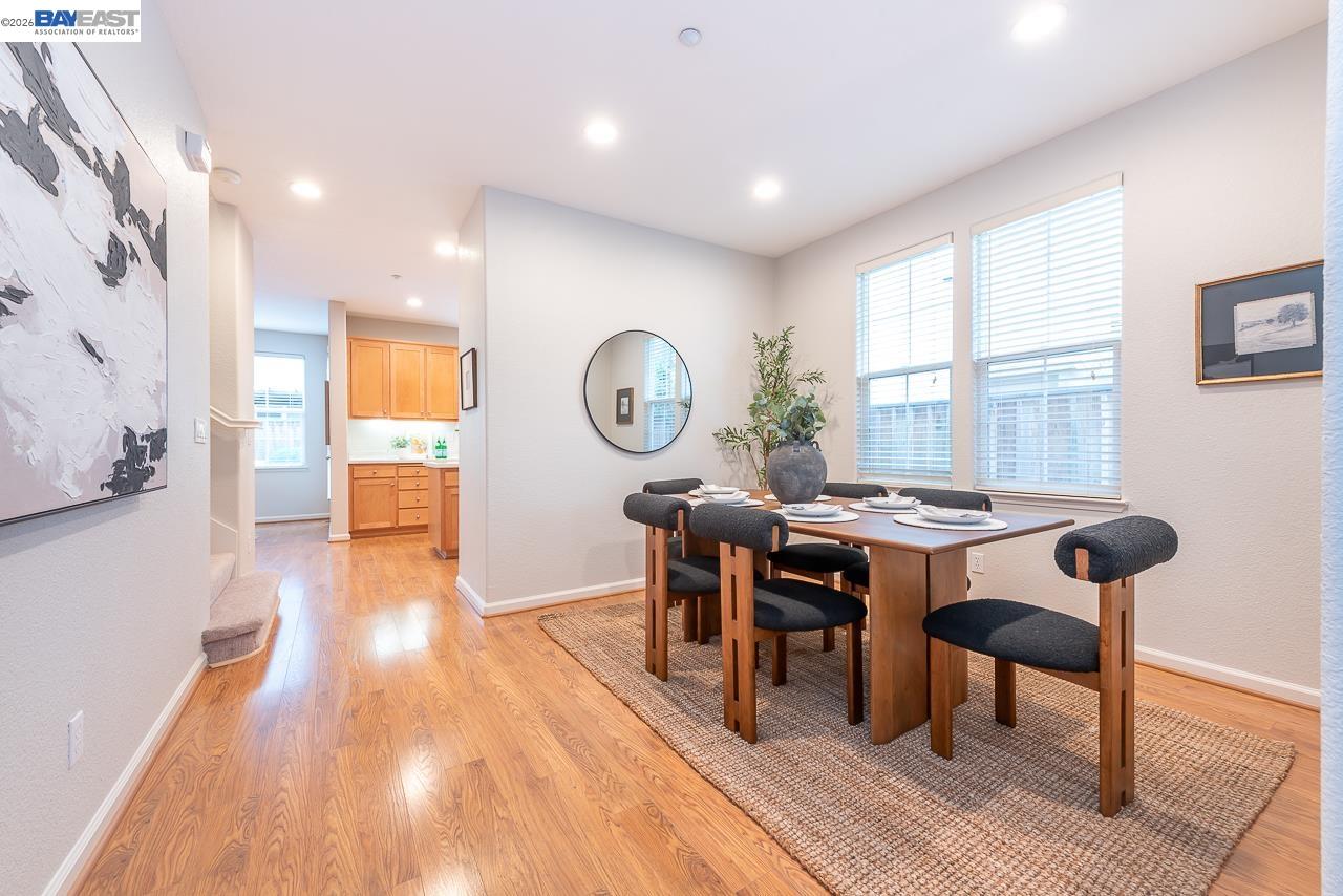 Detail Gallery Image 10 of 56 For 34187 Governo Dr, Union City,  CA 94587 - 4 Beds | 2/1 Baths