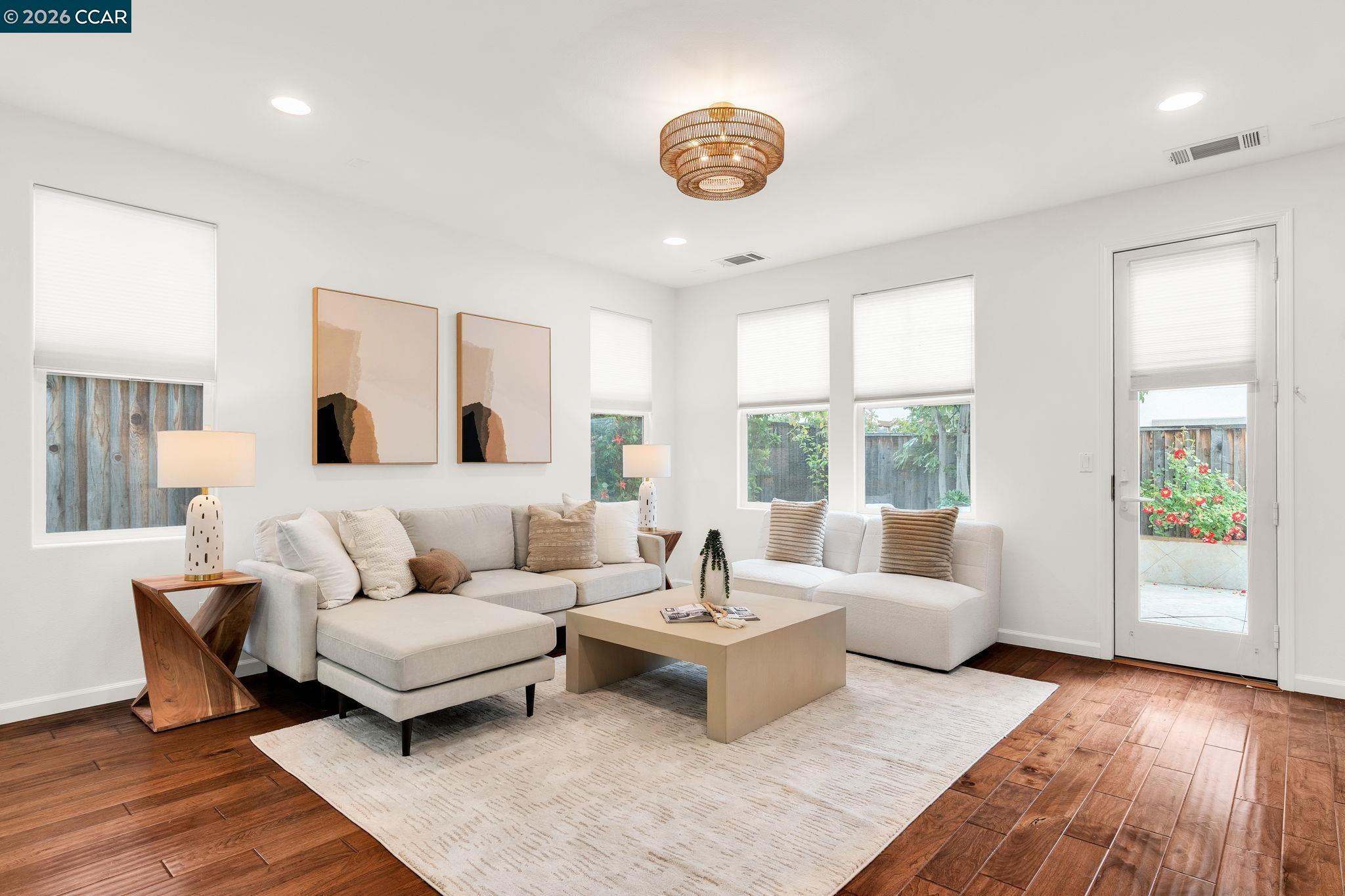 Detail Gallery Image 12 of 38 For 4860 Cornflower St, San Ramon,  CA 94582 - 4 Beds | 3 Baths