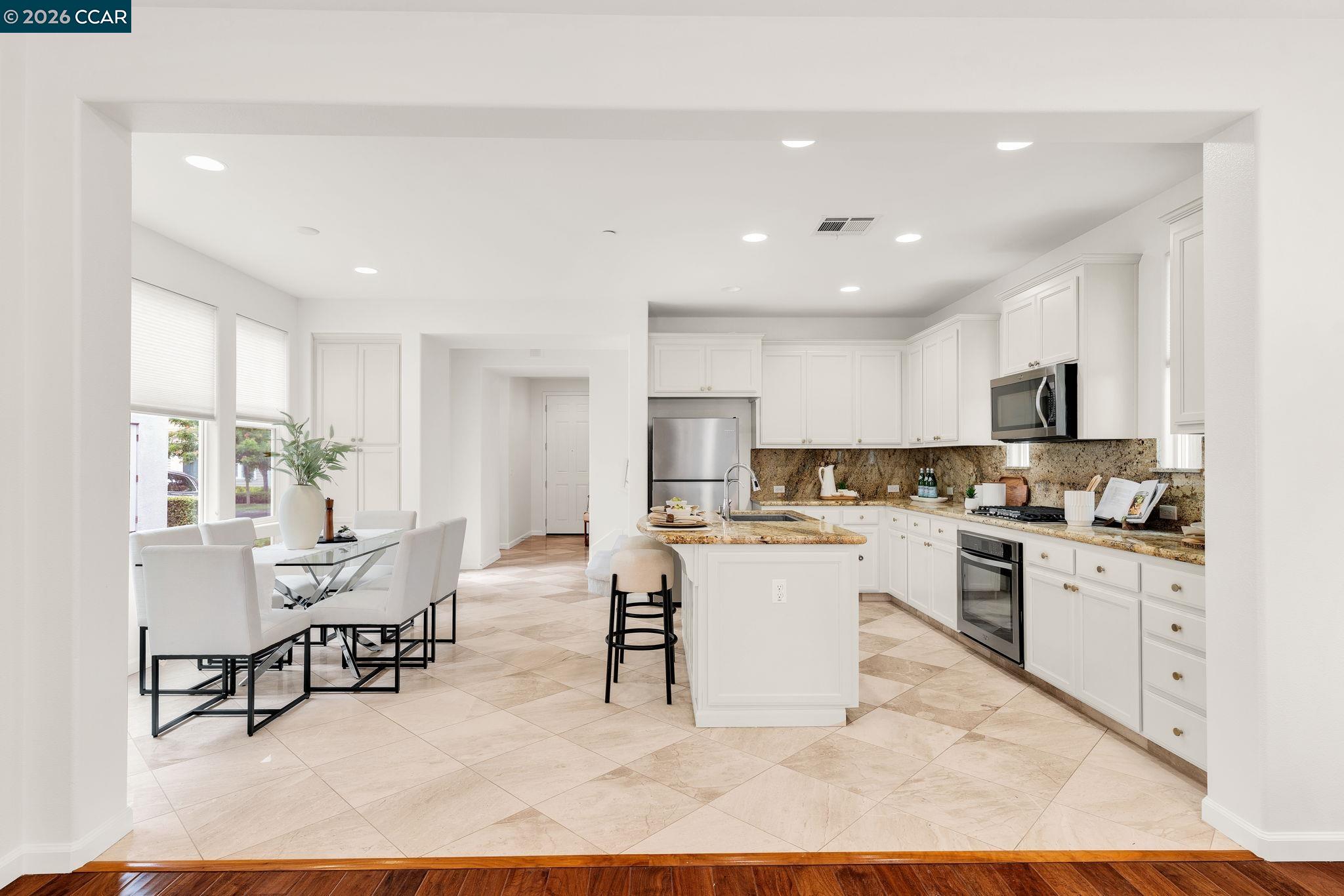 Detail Gallery Image 4 of 38 For 4860 Cornflower St, San Ramon,  CA 94582 - 4 Beds | 3 Baths