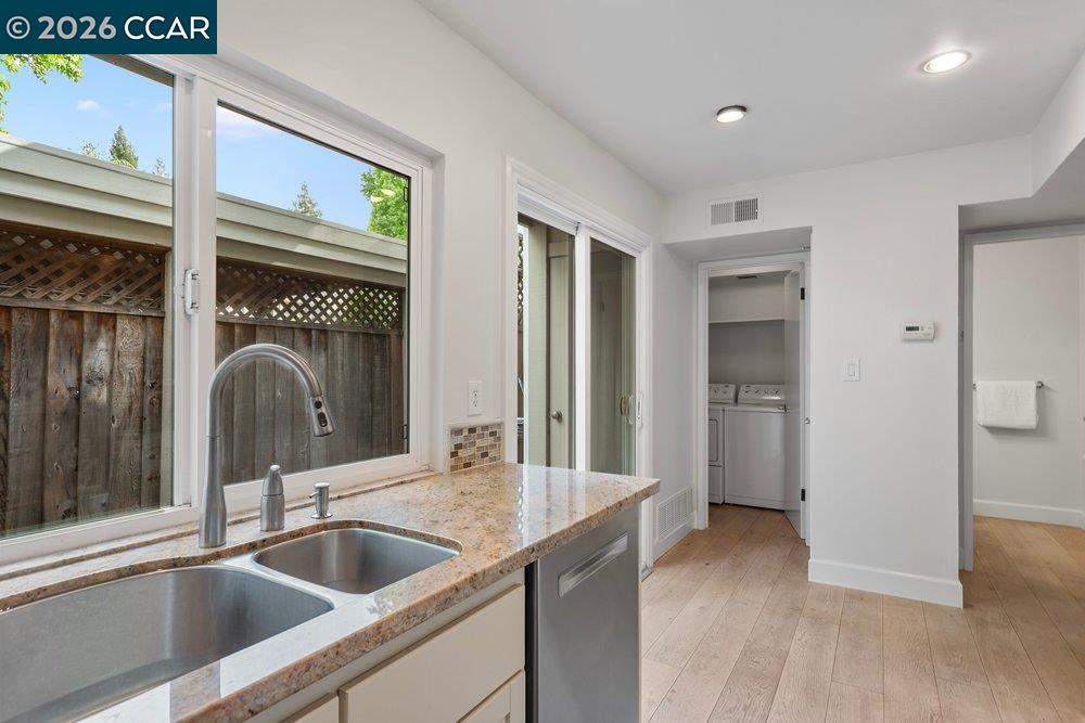 Photo #8: 41131941 Listing: Photo #8