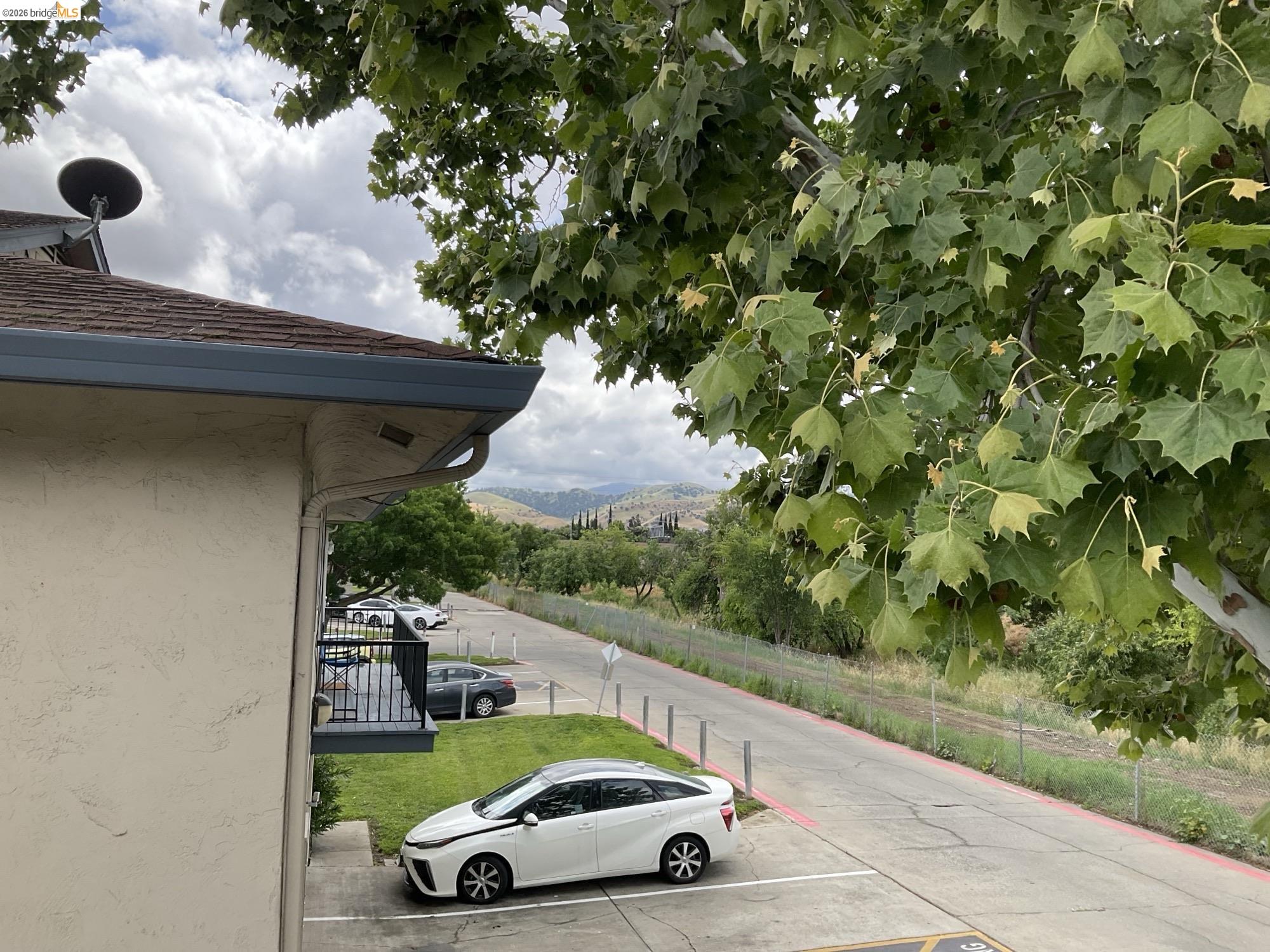 Front Image Thumbnail for EB41131949