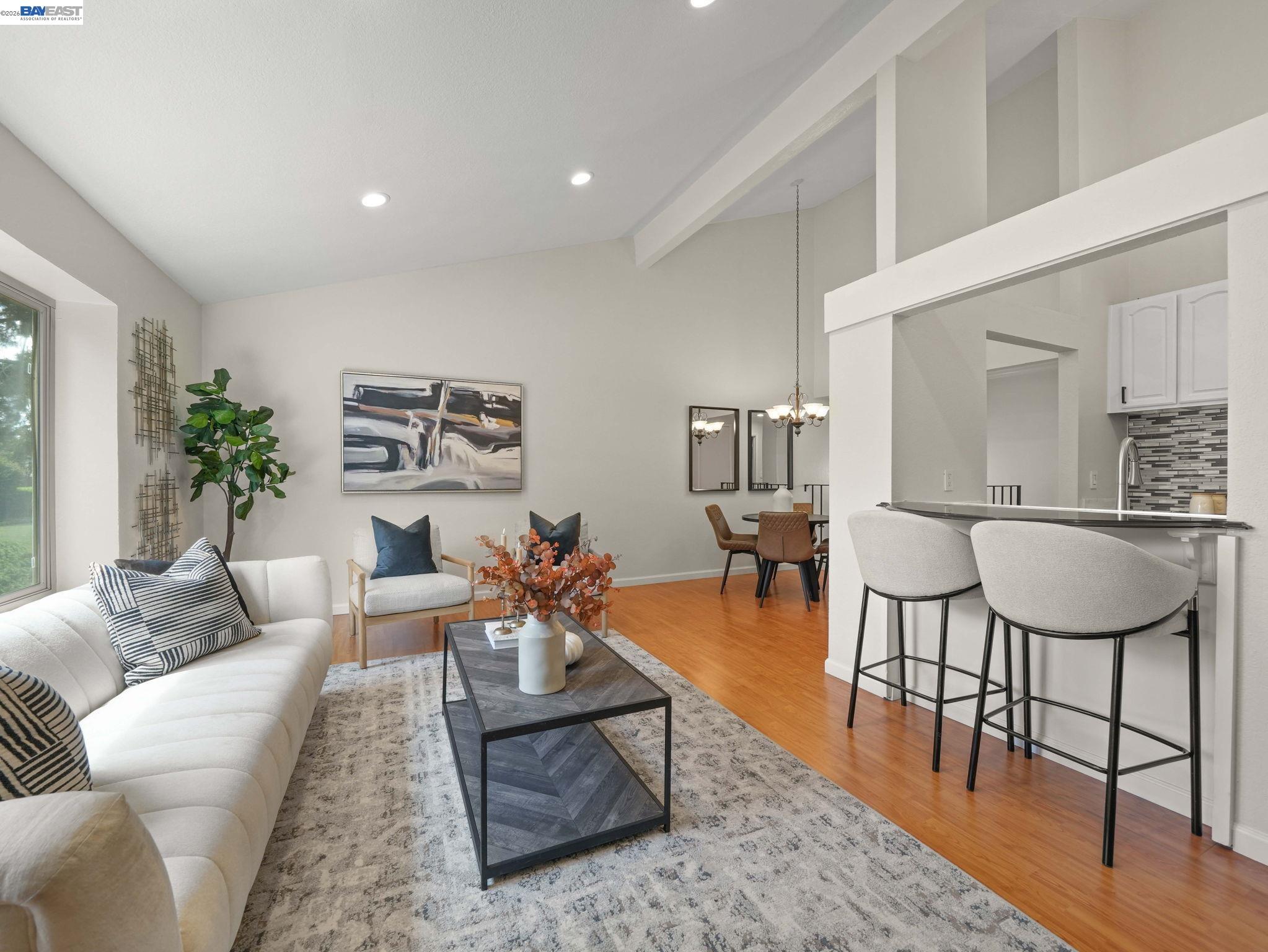 Photo #3: 41131956 Listing: Photo #3