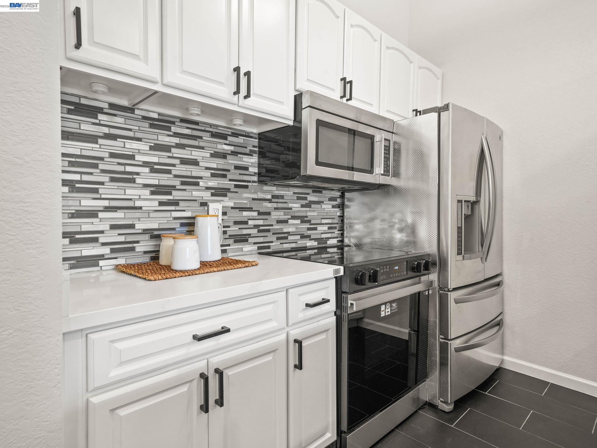 Photo #8: 41131956 Listing: Photo #8